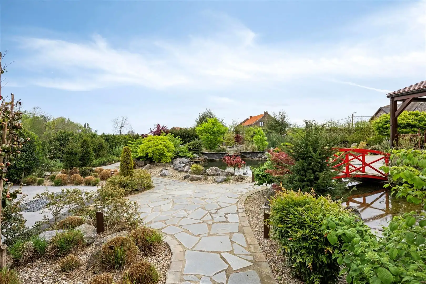 Exclusieve Villa met Luxe afwerking en idyllische tuin. foto 49