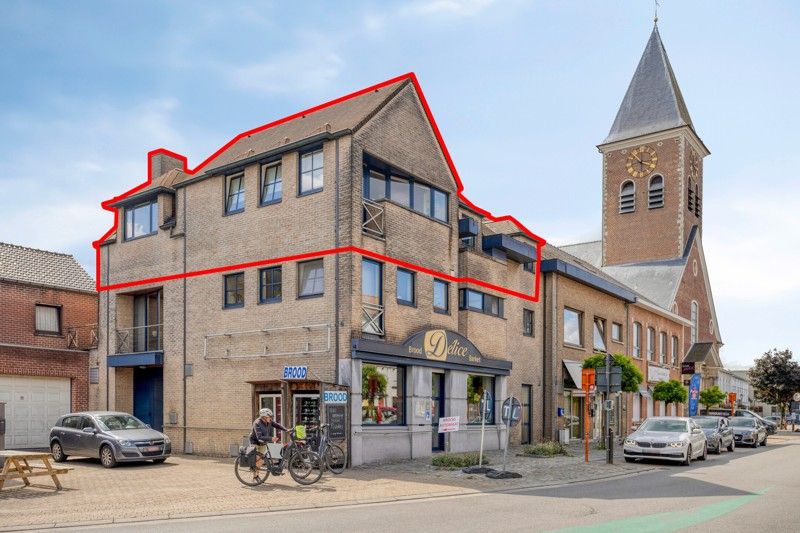 🏡 Lichtrijk appartement met 2 slaapkamers, ruim terras in hartje Wakken! ☀️ foto {{pictureIndex}}