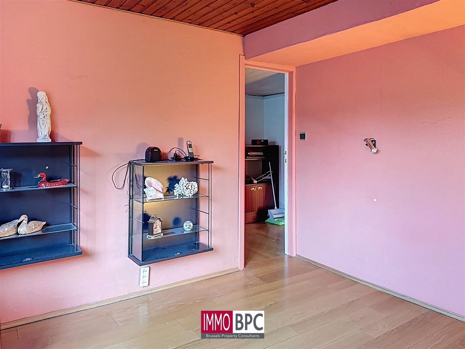 Karaktervol woning met 5 slaapkamers , tuin en garage  foto 33