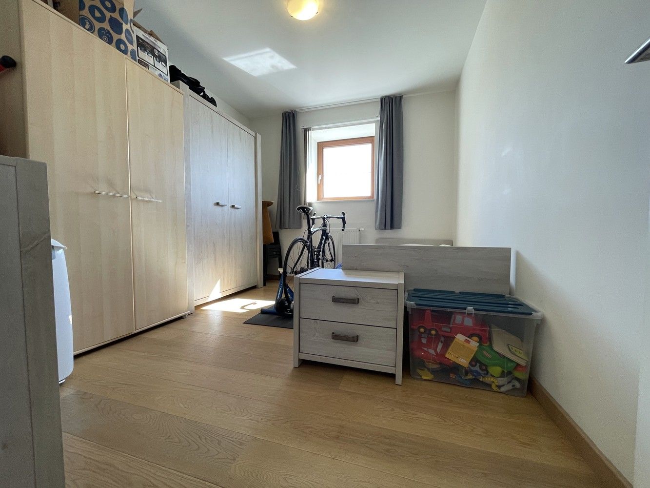 Net appartement met 2 slaapkamers, terras en autostaanplaats foto 14