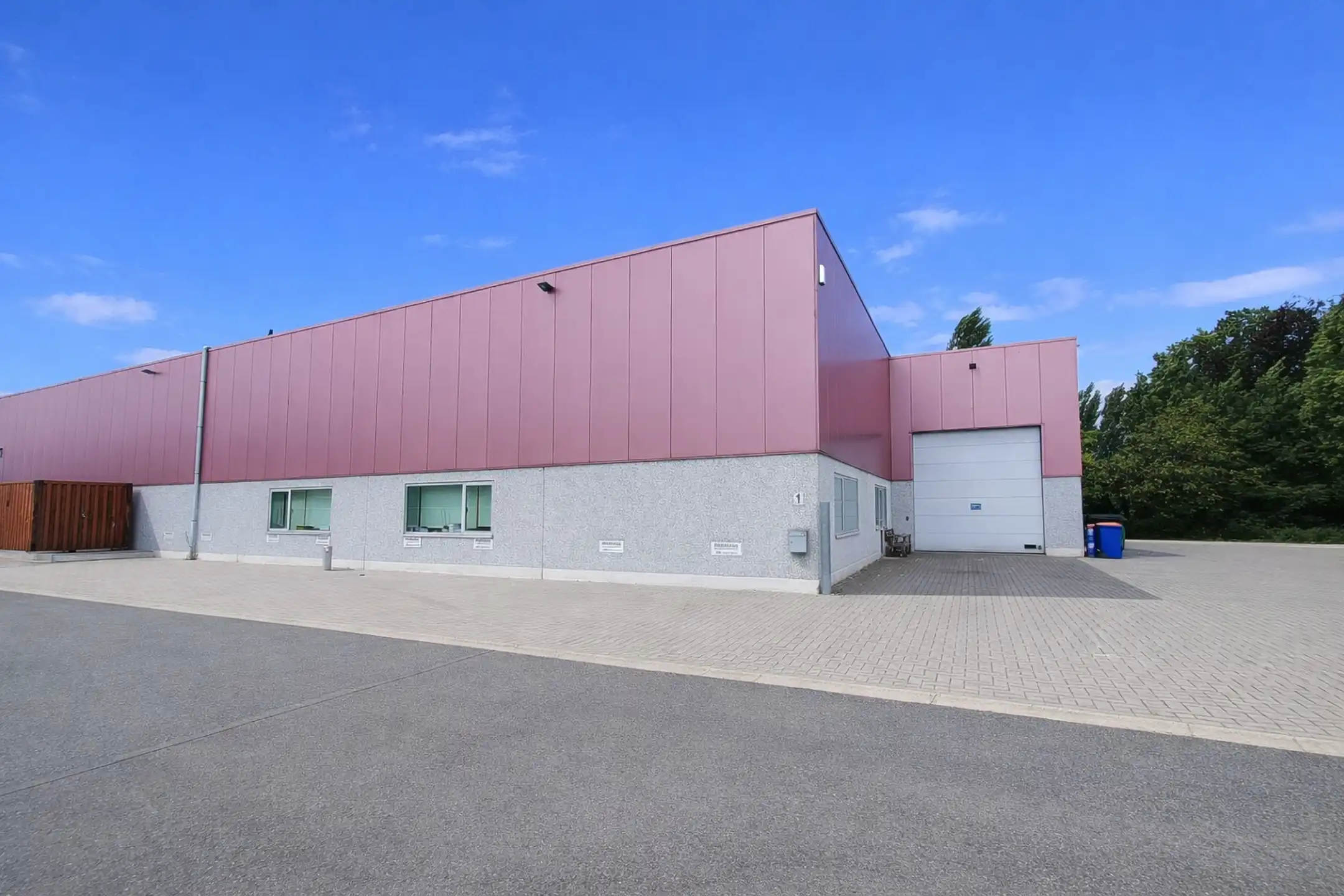 KMO-unit te huur in Wommelgem foto {{pictureIndex}}