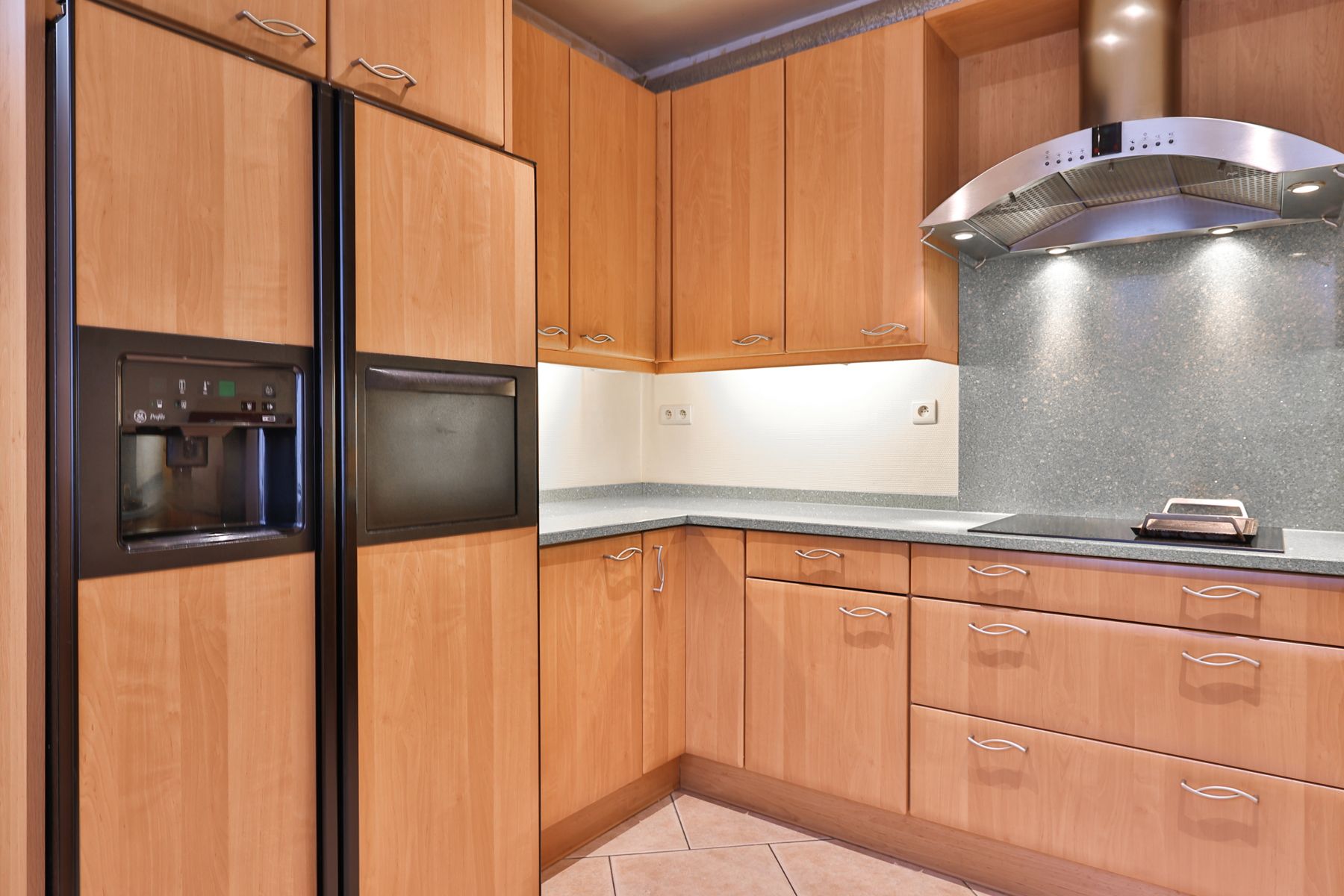 Veelzijdige meergezinswoning met massa’s potentieel foto 9