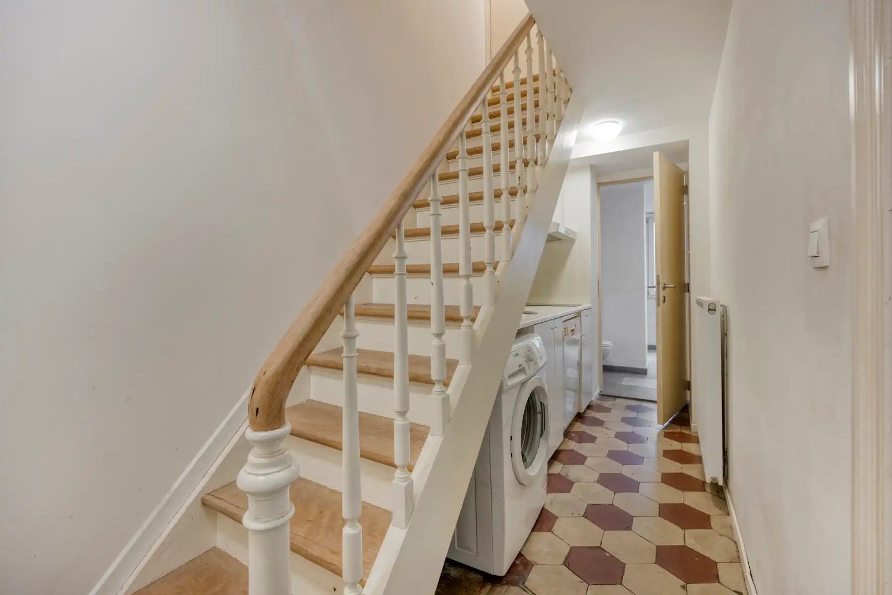 Prachtig gerenoveerde herenwoning met 5 slaapkamers foto 23