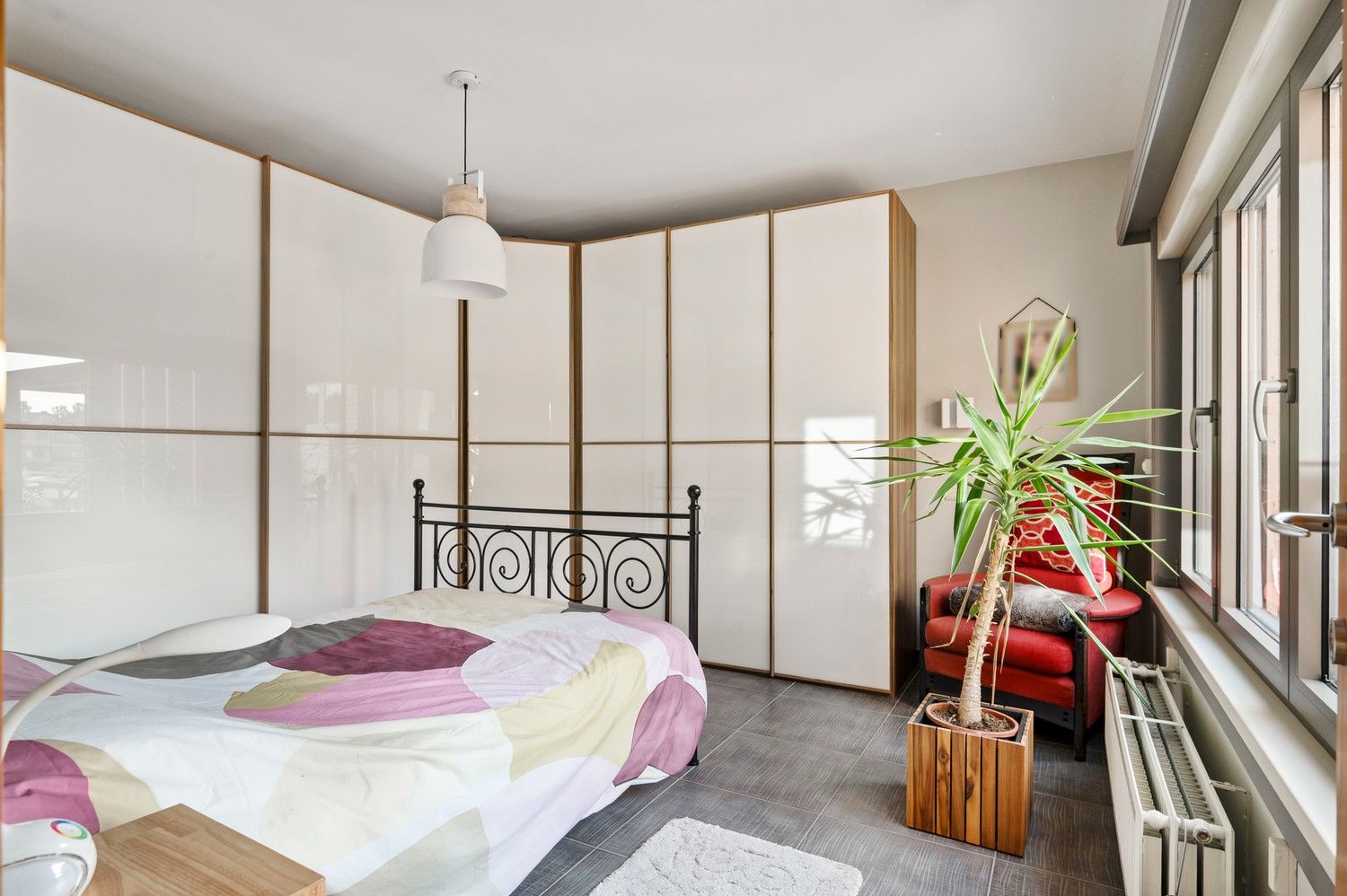 Ruime woning met 5 slaapkamers en tuin te Schoten! foto 14