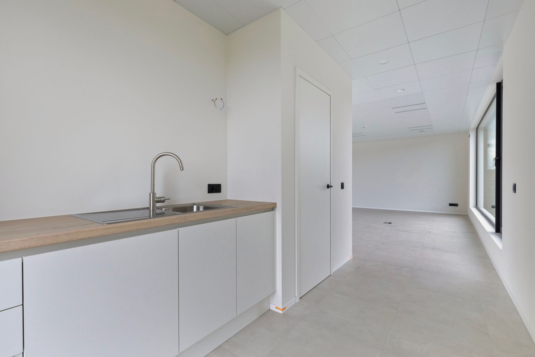 Kantoor te huur foto 9