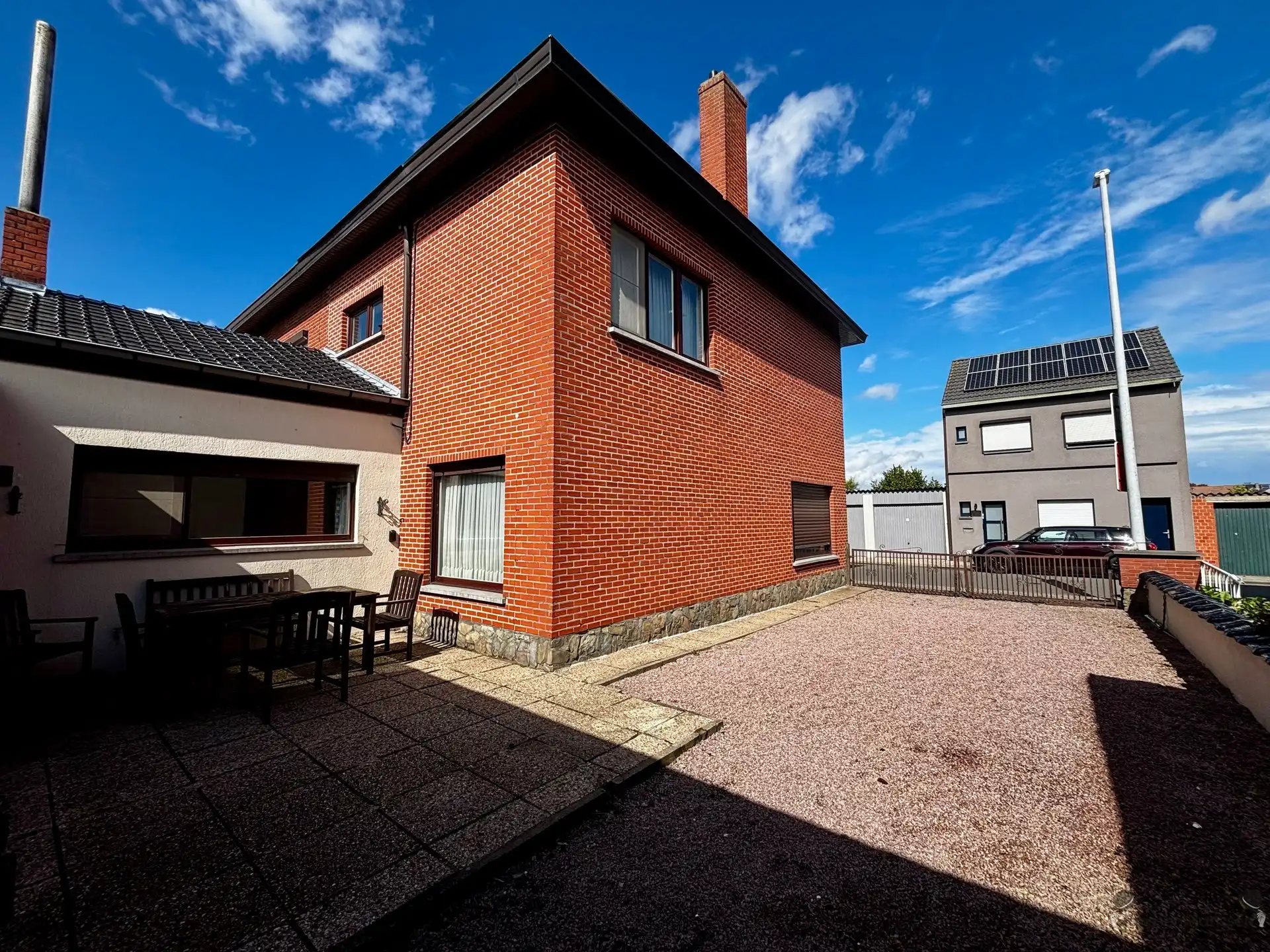 Halfopen bebouwing met 3 slpkmrs & garage foto 14