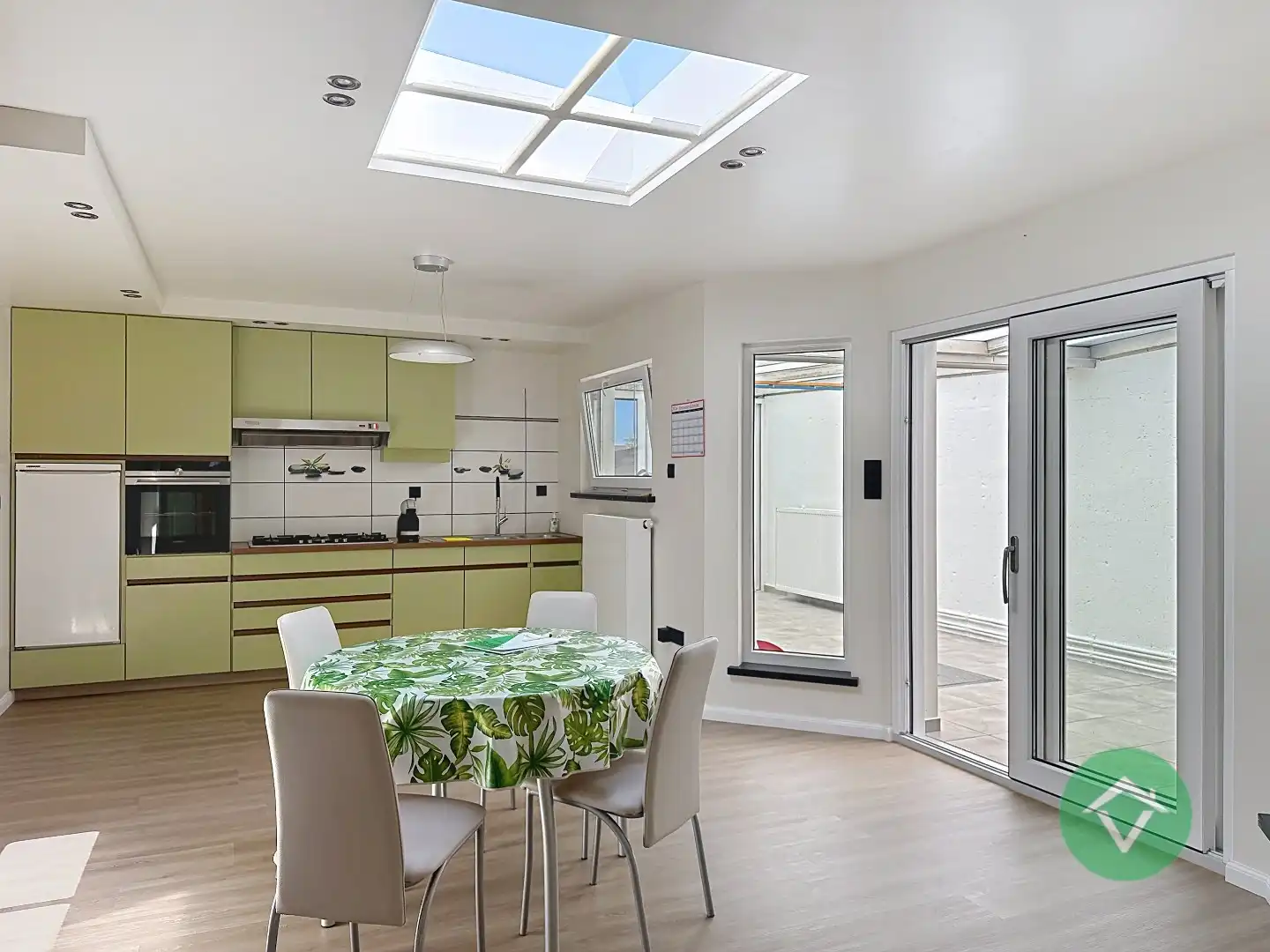 Instapklare woning met 3 slaapkamers en tuin te Eernegem  foto 7