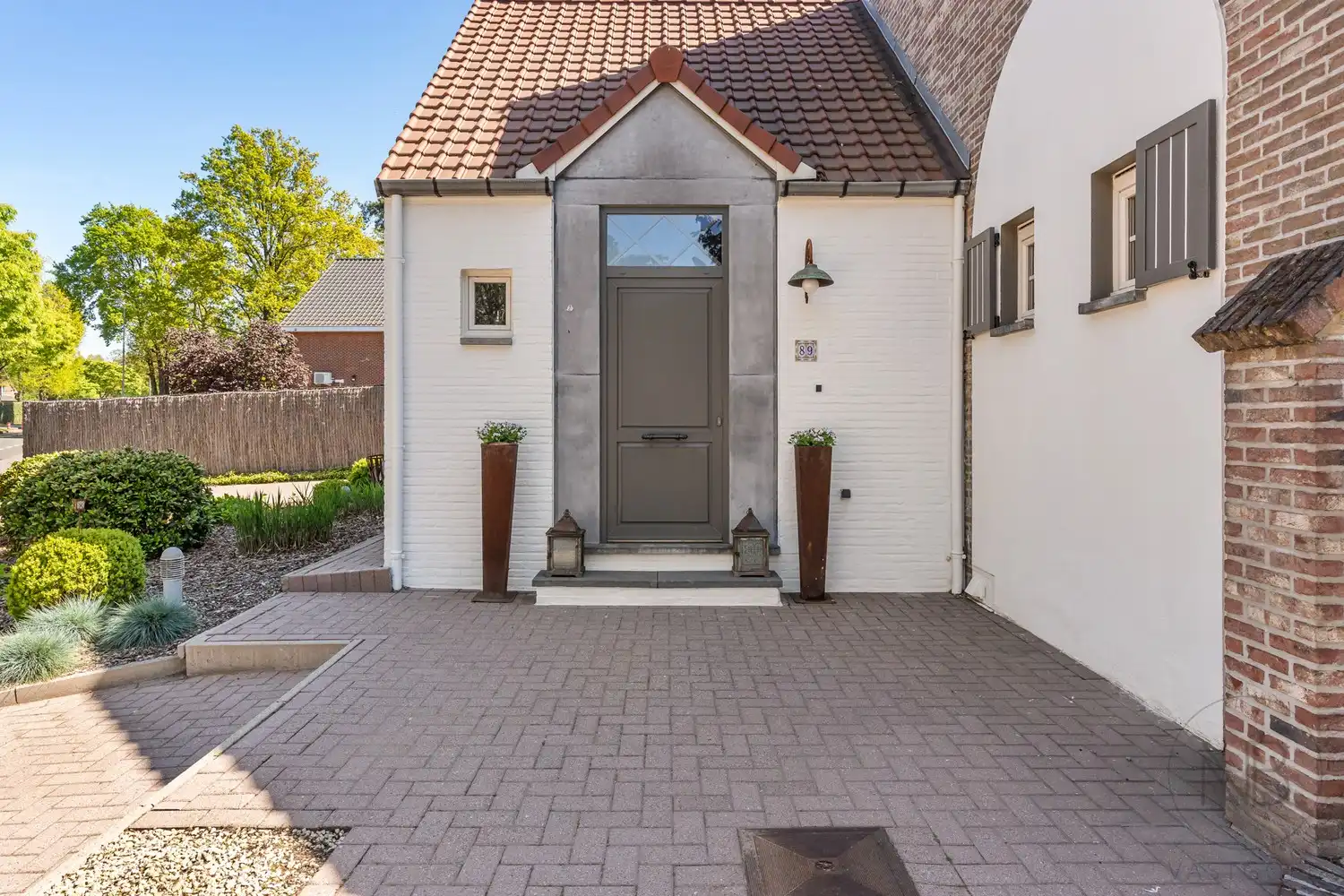 Instapklare gezinswoning met ruimte voor vrijberoep op toplocatie in Genk! foto 3