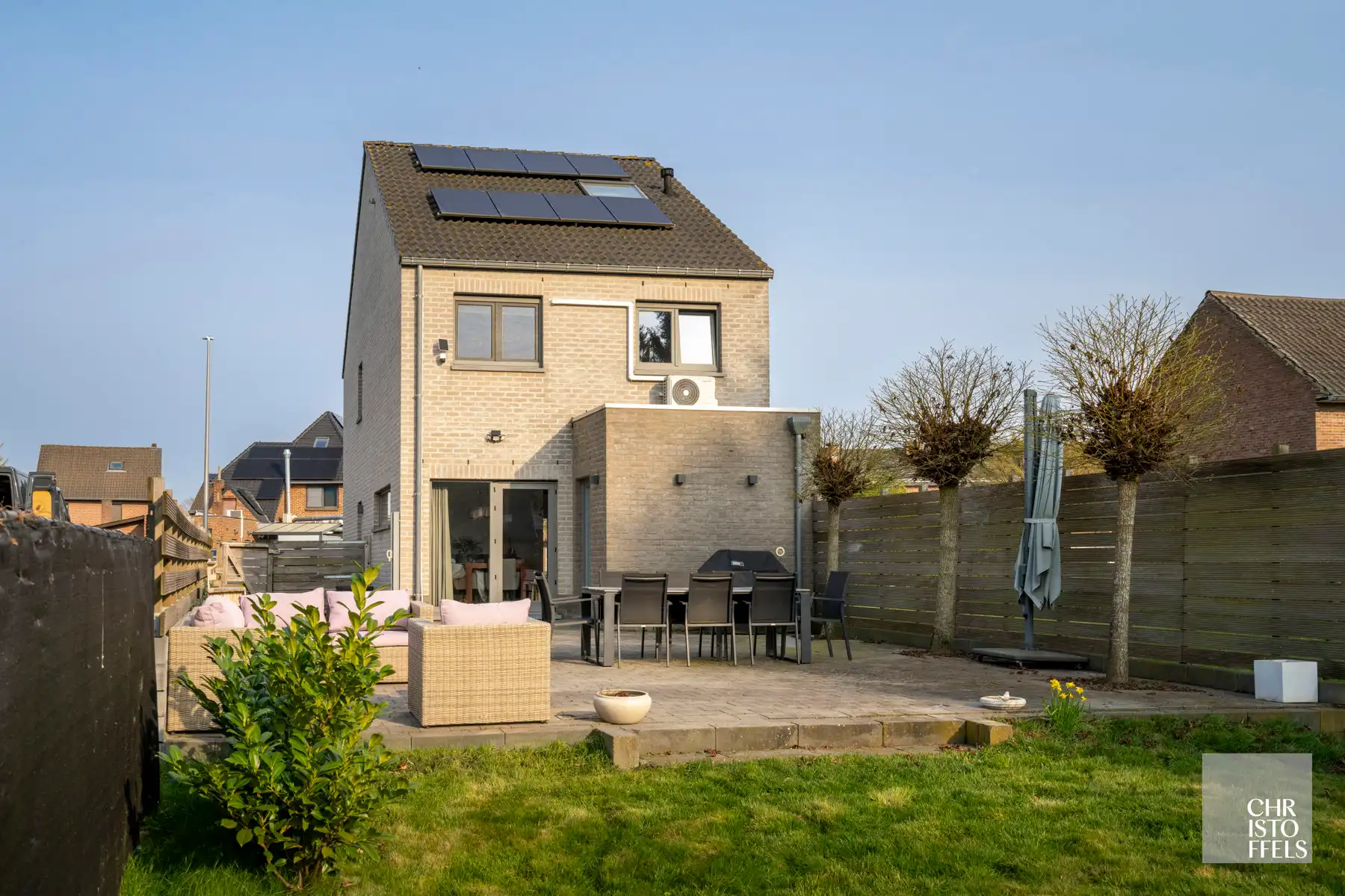 Ruime halfopen woning (203m²) op perceel van 840m² foto 17