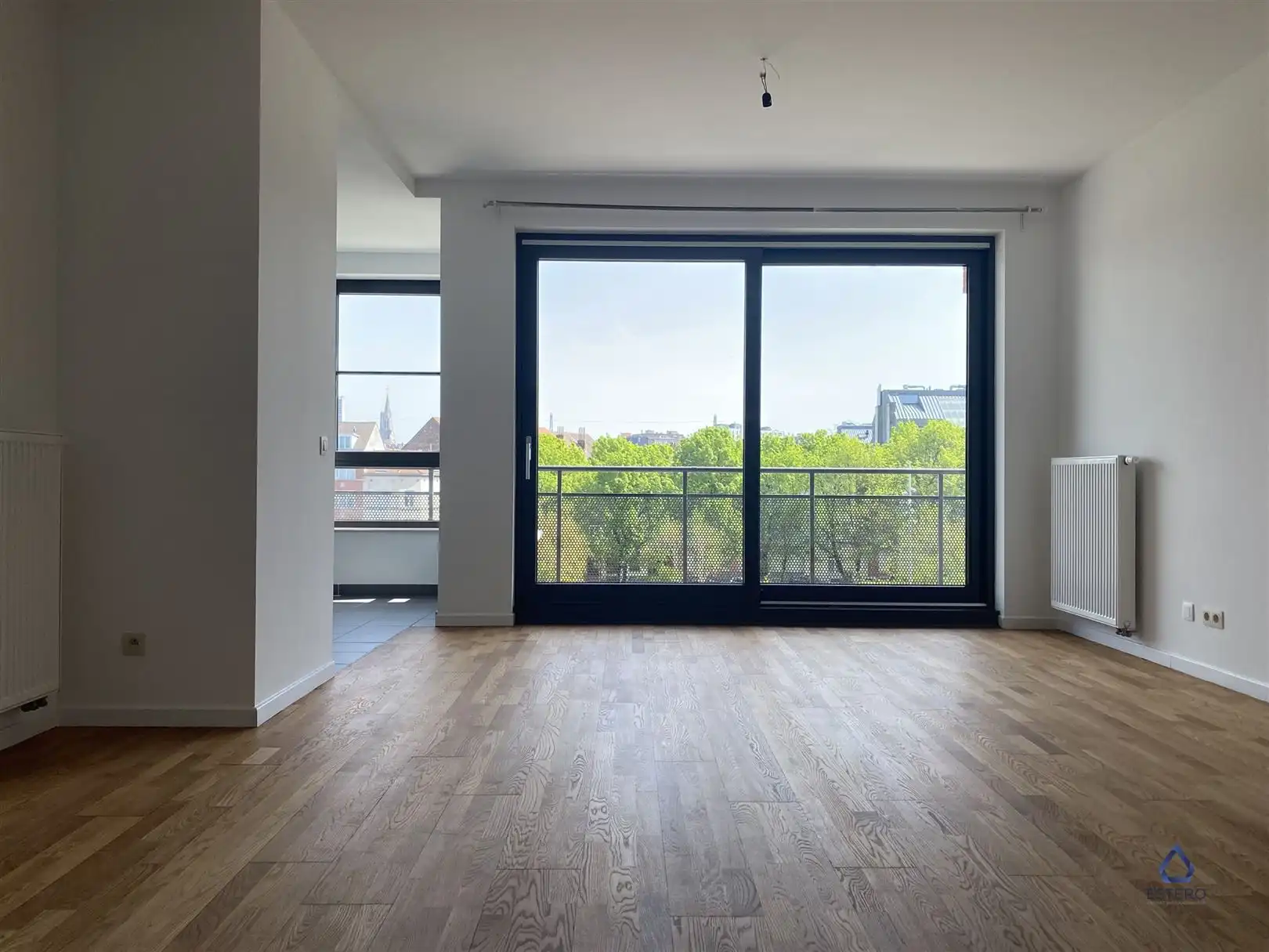 Prachtig 2 slpk appartement met zonnig terras foto 2