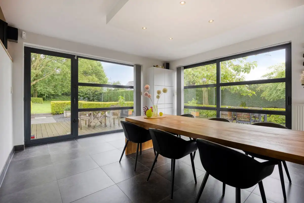 Karaktervolle viergevel woning op 24 are in Grimbergen – wonen en werken op toplocatie foto 14