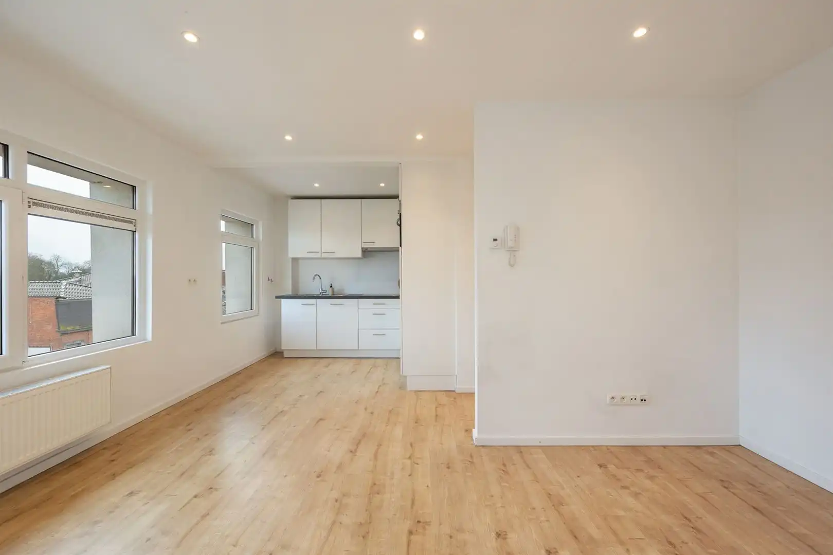 Instapklaar dakappartement met veel lichtinval foto 4