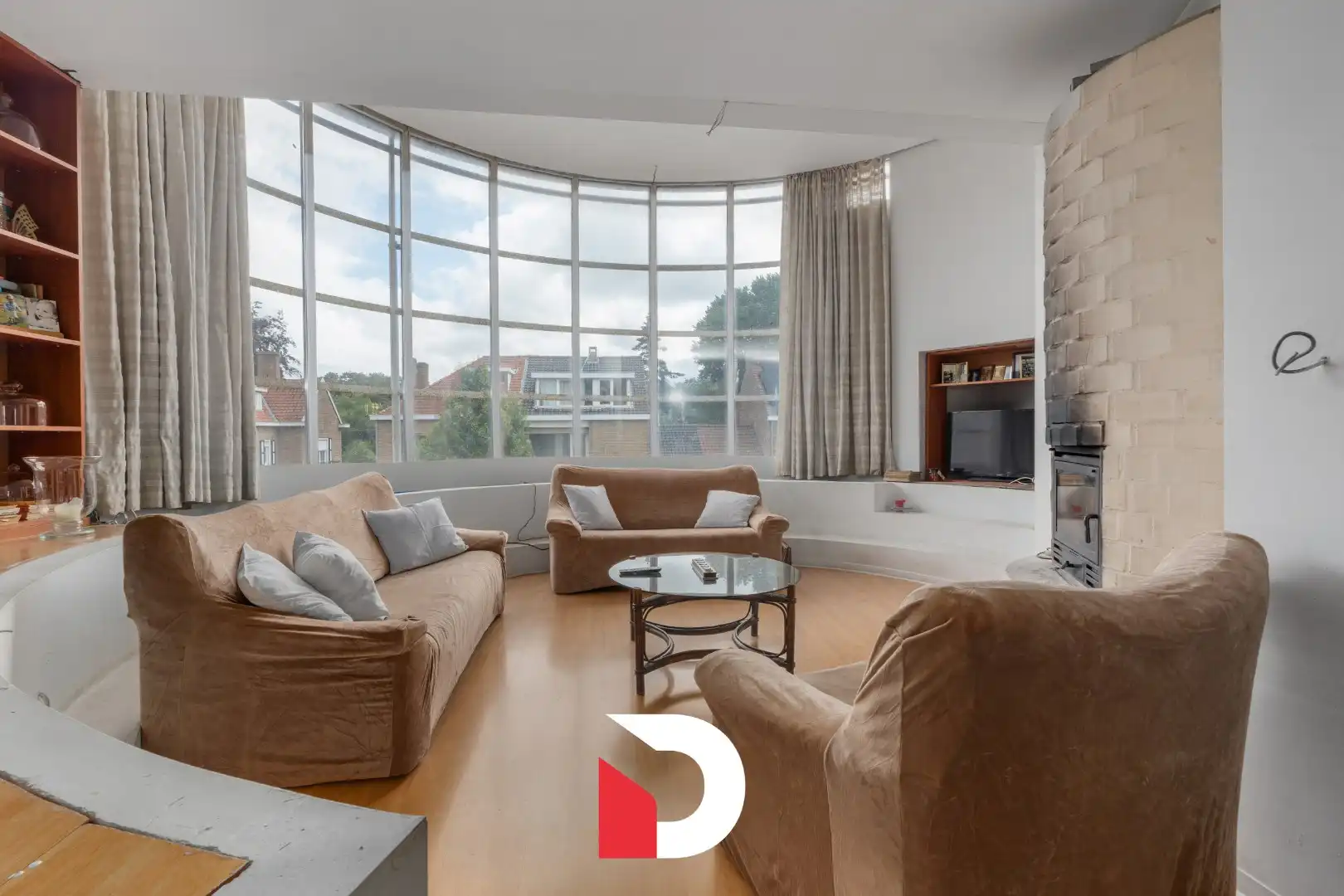 Unieke te renoveren architectenwoning met 5 slk te Sint-Kruis Assebroek foto 3