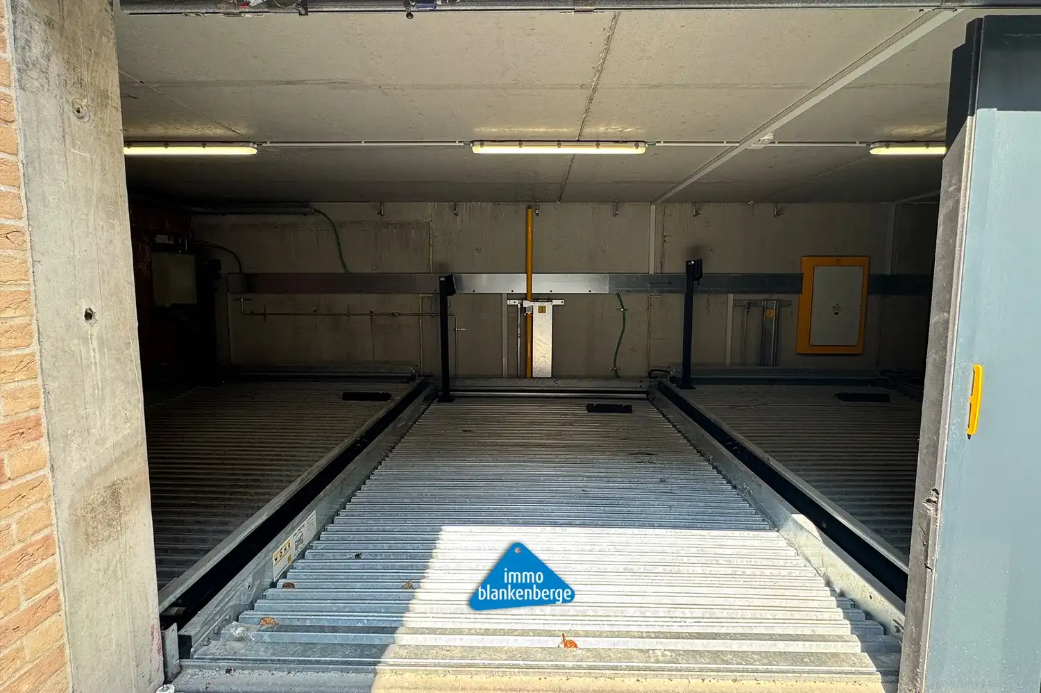 Parkeerplek met Elektrische Aansluiting in Residentie Ziedelinge foto 4