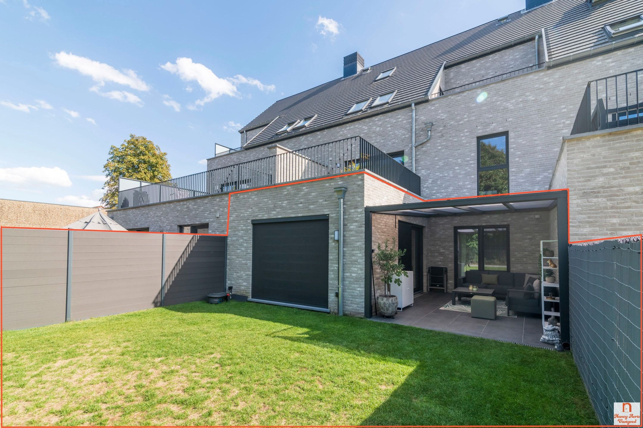 Gelijkvloers appartement met private tuin in Helchteren foto 16
