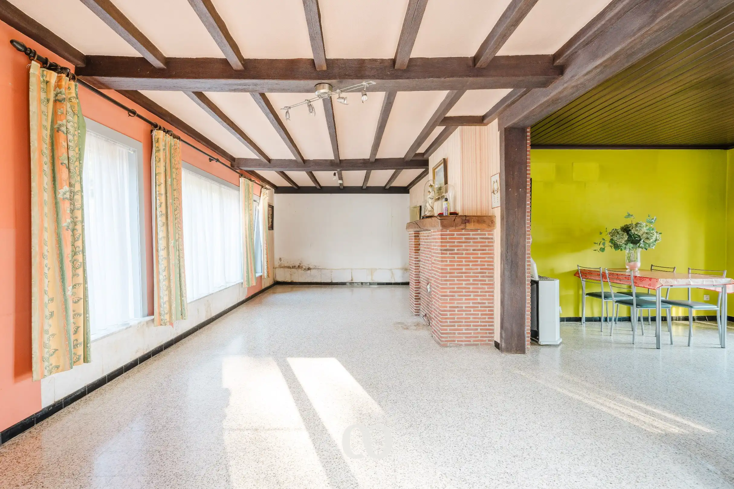 Renovatiewoning met prachtig uitzicht over agrarisch gebied foto 4