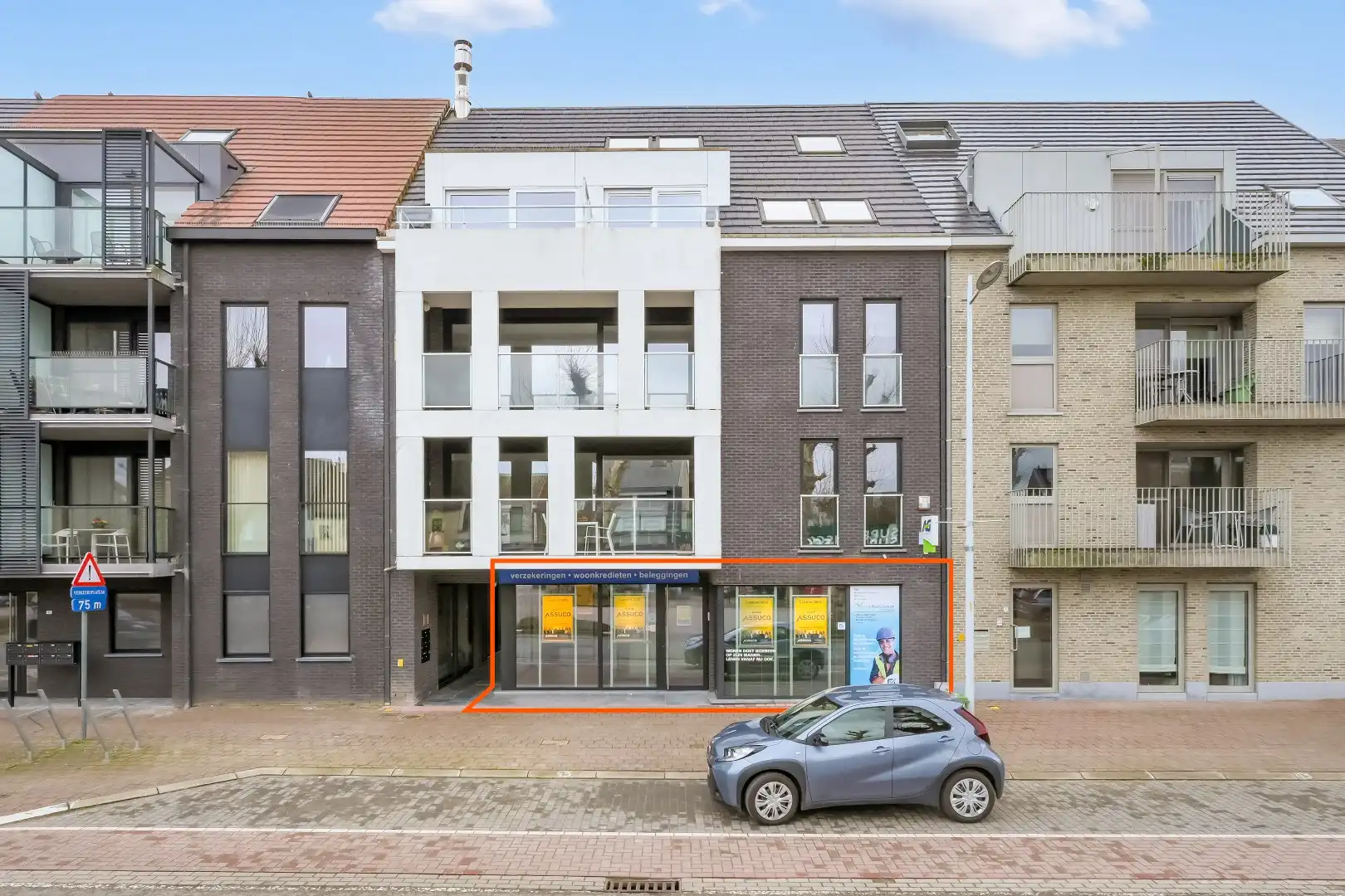 Commerciële ruimte op visibele locatie foto 2