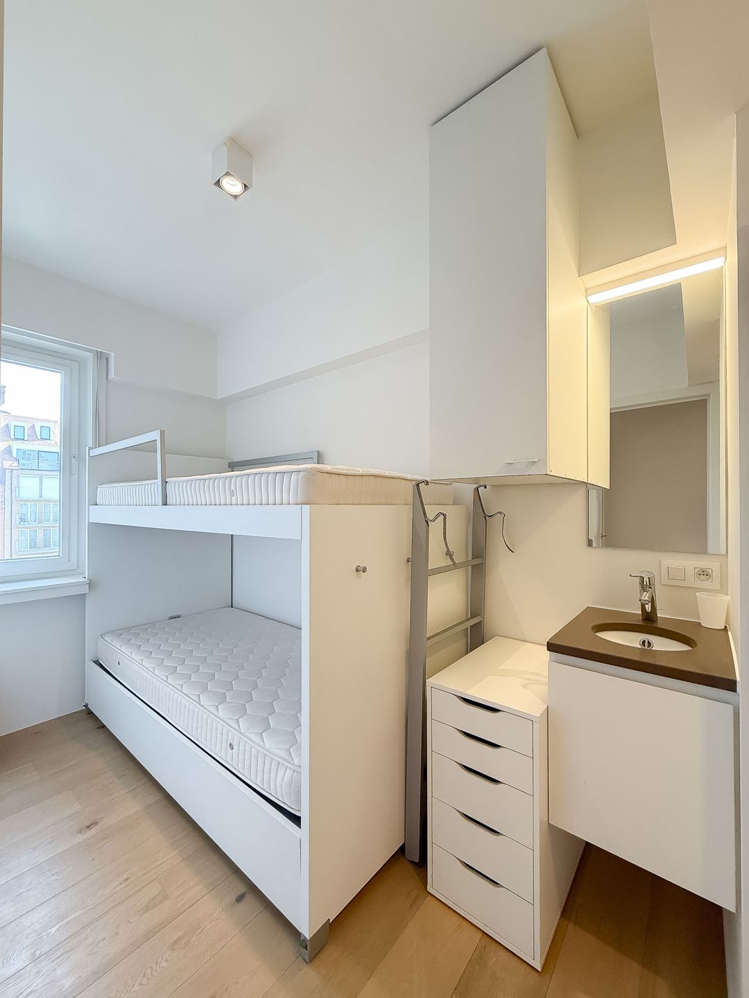 Zeedijk | Frontaal zeezicht – 2 slaapkamers – gerenoveerd foto 14