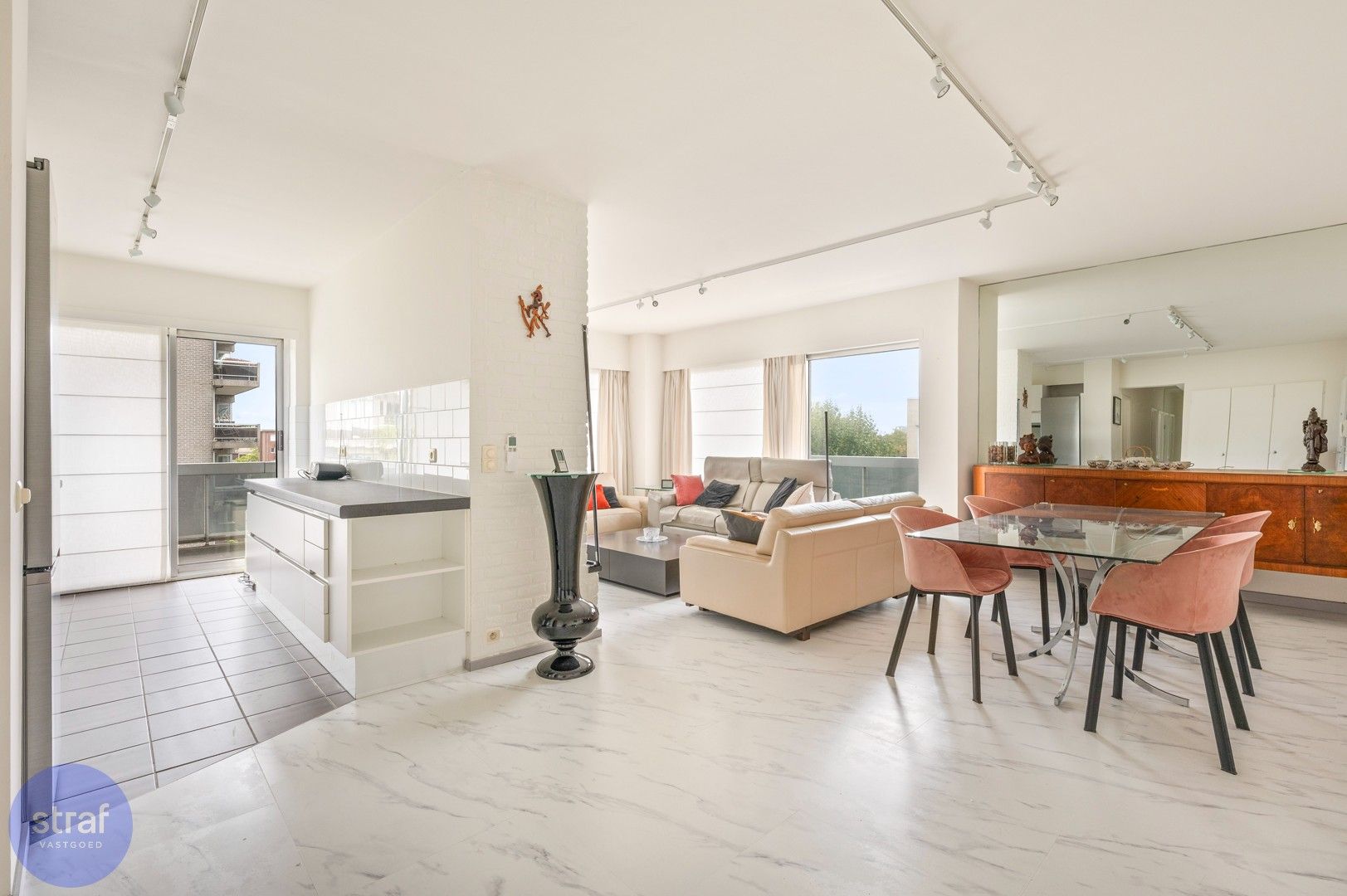 Topappartement + toplocatie = the best of both worlds foto {{pictureIndex}}