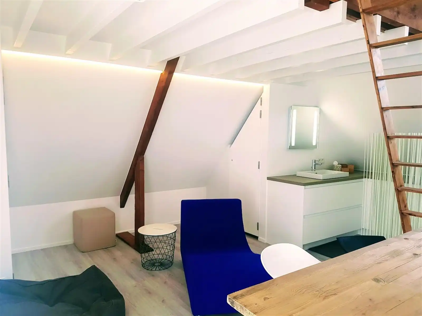 Toffe studio te huur ! foto 7