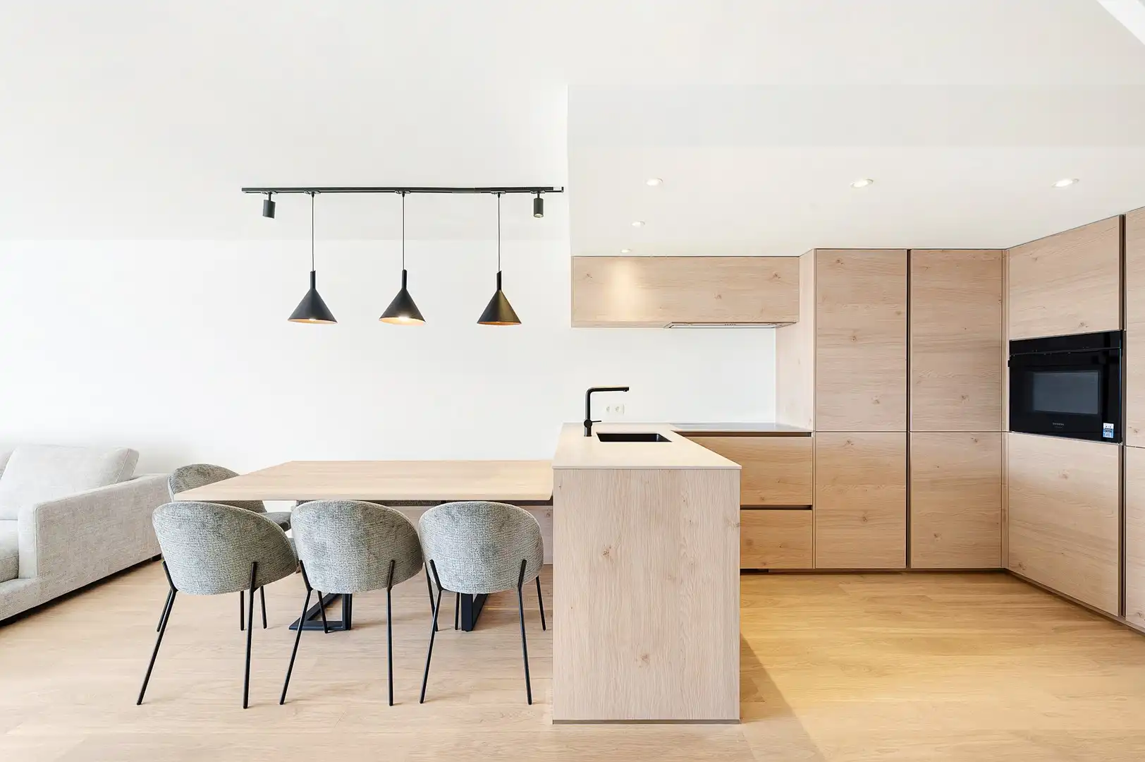 Zonnig gerenoveerd duplex penthouse appartement te Zoute foto 12