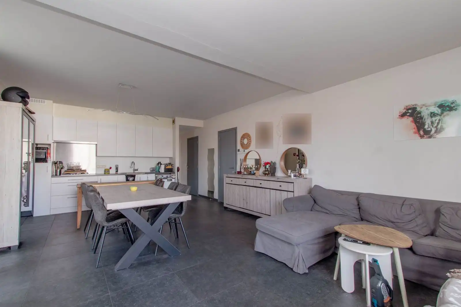 Appartement op de gelijkvloerse verdieping met 2 slaapkamers, terras & tuin en staanplaats  foto 3
