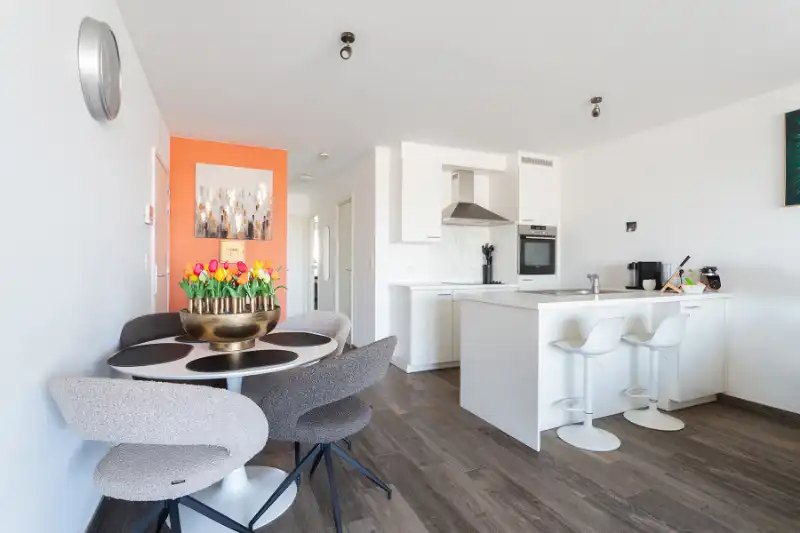 Licht appartement met garagestaanplaats foto 7
