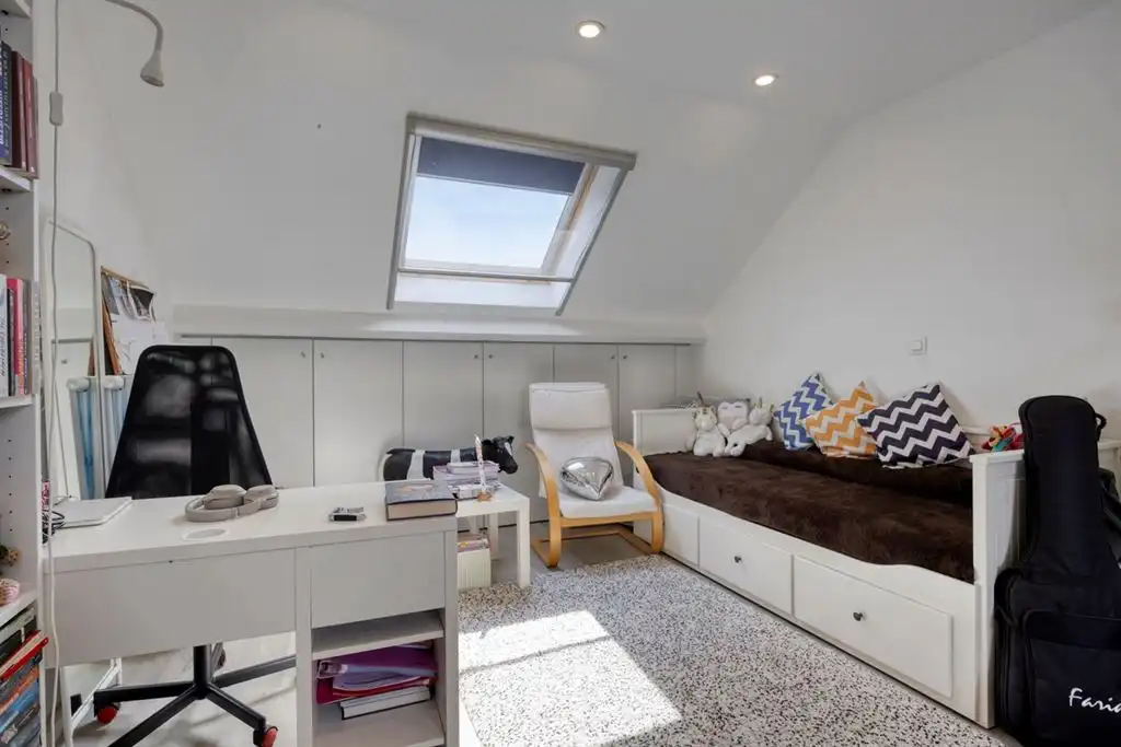 Prachtig gerenoveerde gezinswoning op een toplocatie foto 15