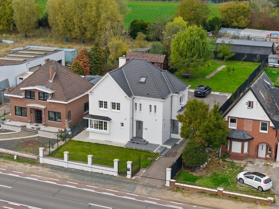 RUIME, GERENOVEERDE OPEN BEBOUWING MET 6 SLKS EN KNAPPE TUIN IN ALKEN foto 2