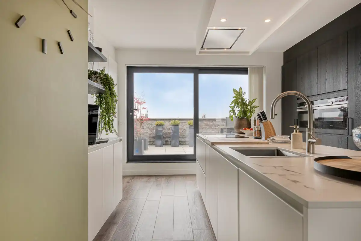 Prachtig dakappartement (140m2) vlakbij Boekenberg Park met 2 slks, 2 grote terrassen en ruim garage! foto 14