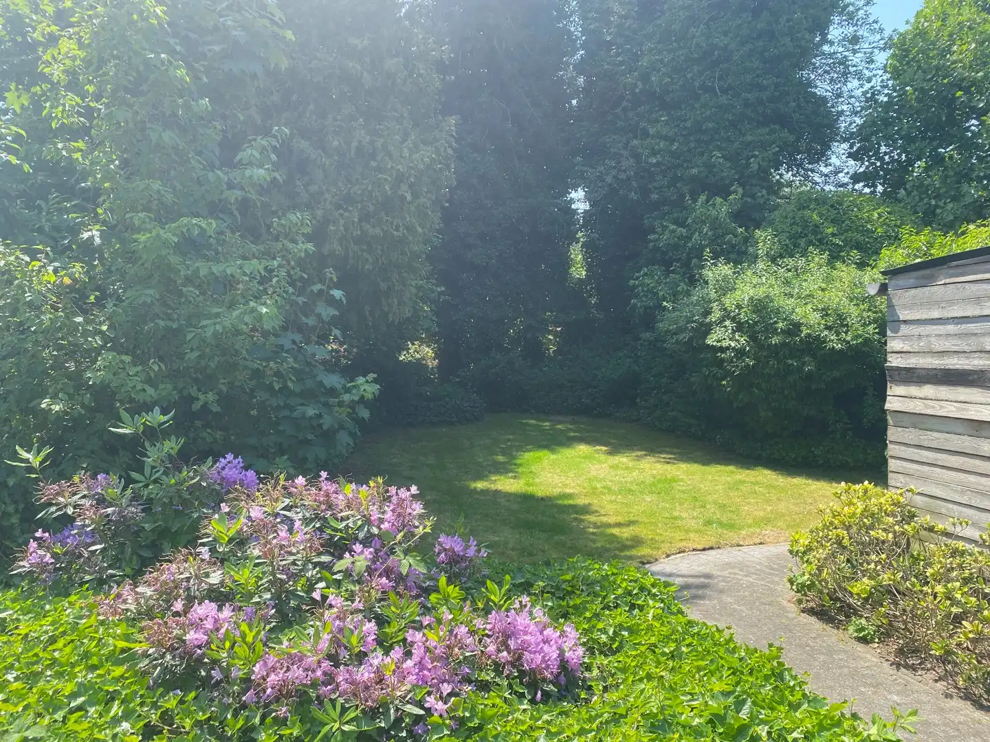 Karaktervolle halfopen woning met zonnige tuin in Balgerhoeke foto 2