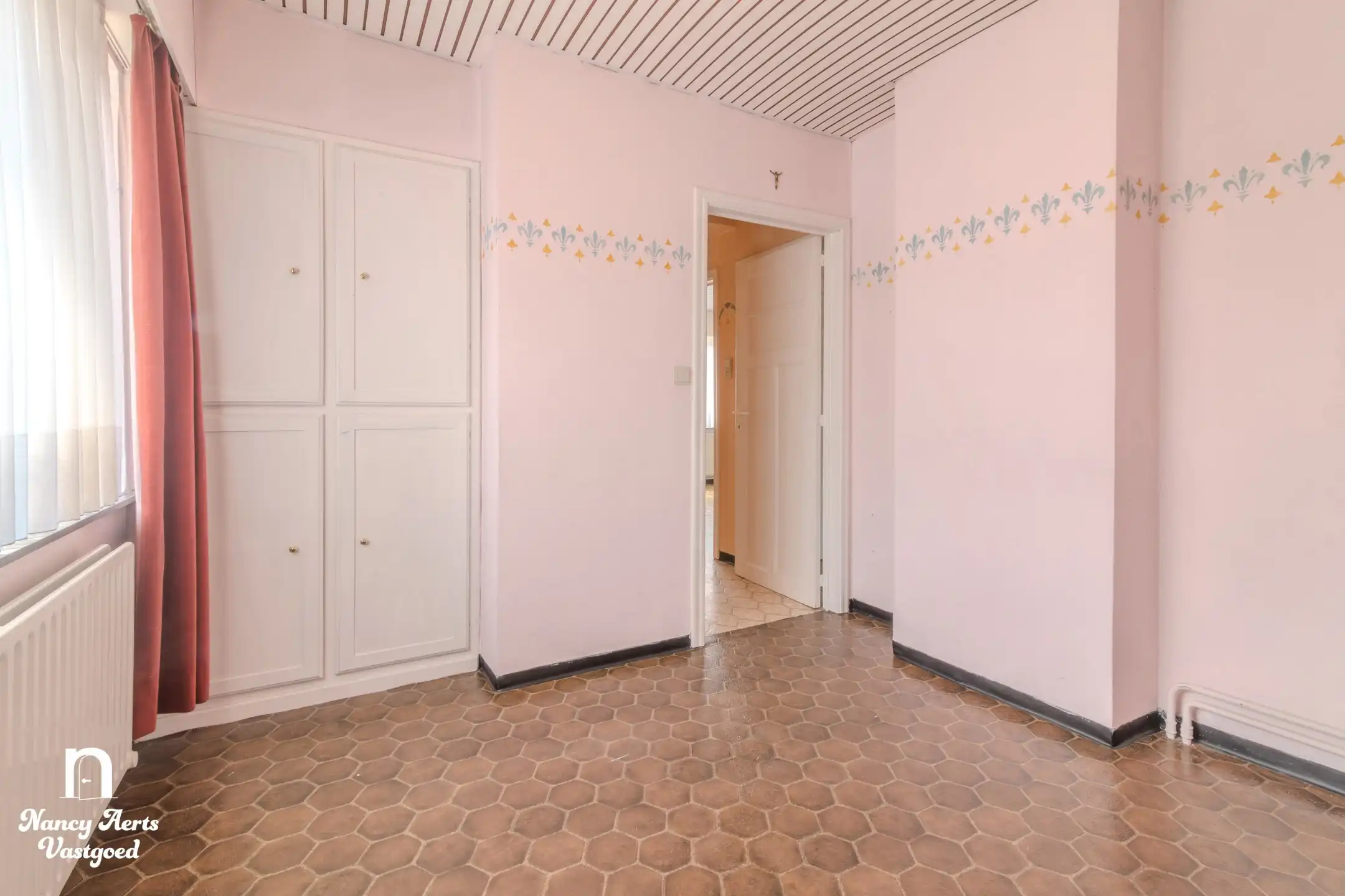 Charmante gezinswoning met mogelijkheden op royaal perceel foto 22