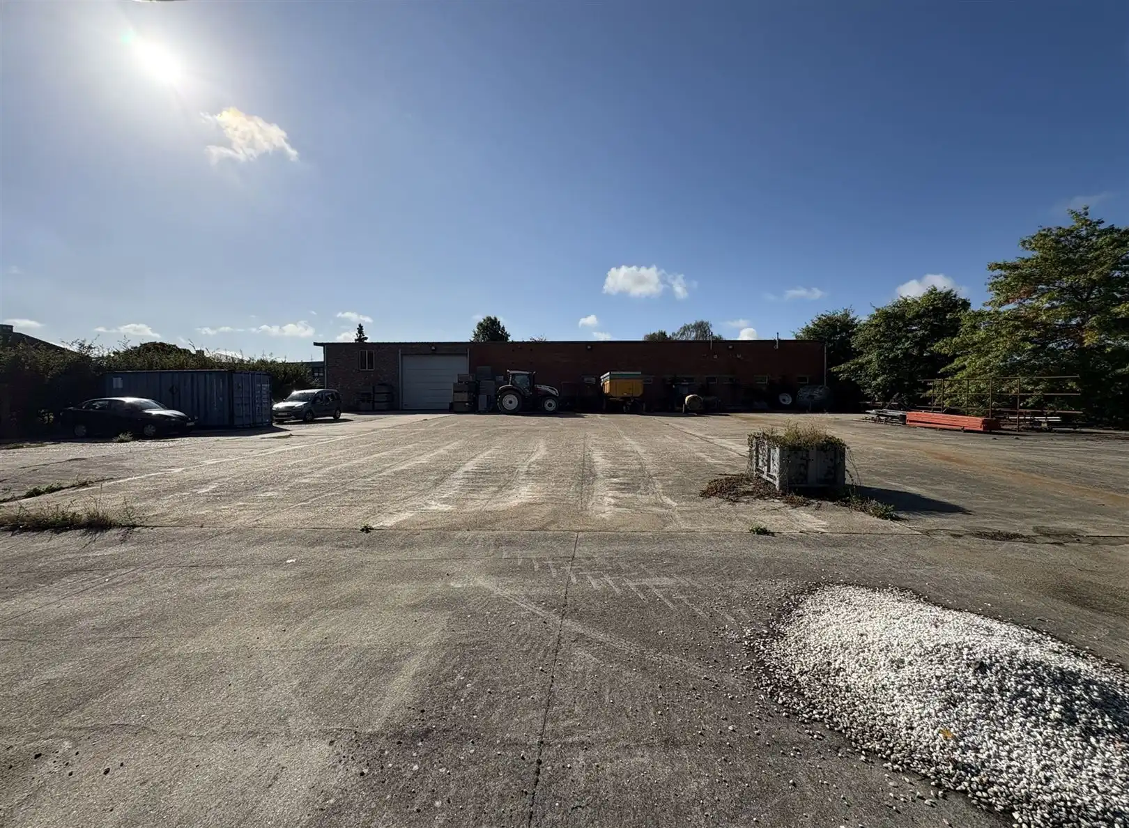 Woning met kantoren en magazijn van 1500m² foto 31