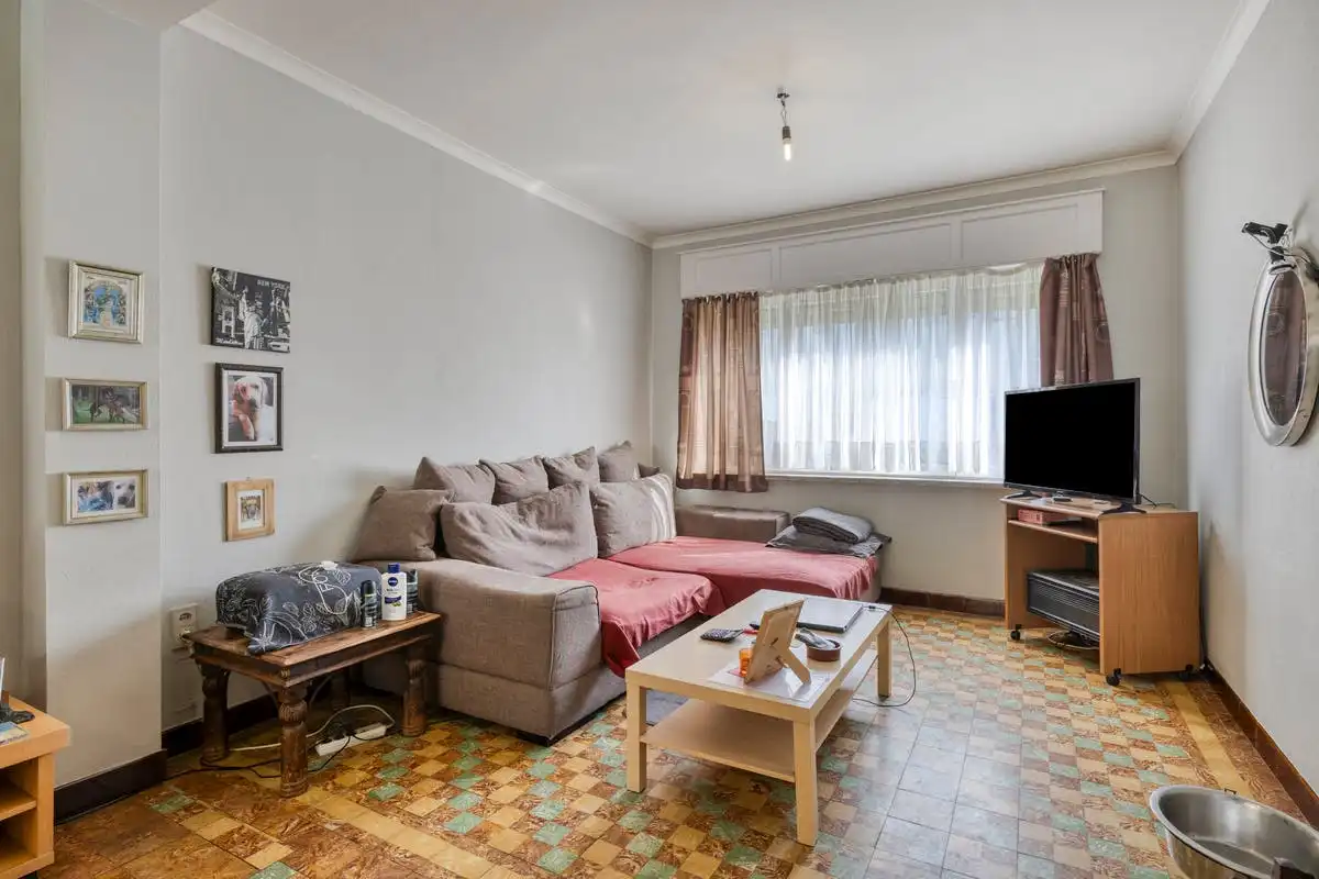 Woning met 2 slaapkamers, garage en tuin te koop in Kortrijk foto 3