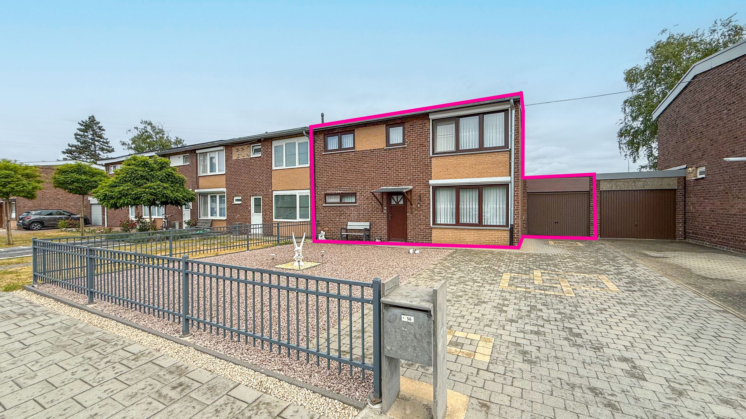 Instapklare woning met 4 slpk in Heusden-Zolder! foto {{pictureIndex}}