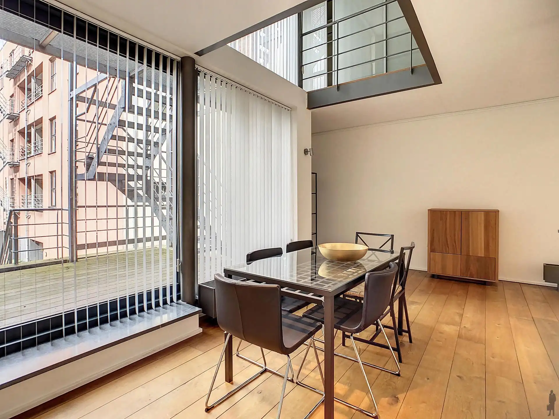 Modern, gemeubeld duplex- appartement met 1 slaapkamer en terras nabij het Eilandje!  foto 7