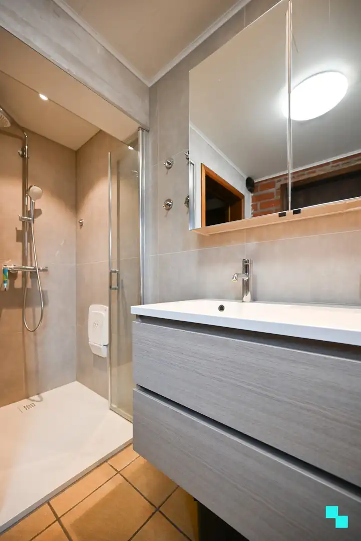 Charmante woning met een doorgedreven energetische renovatie te Izegem foto 18