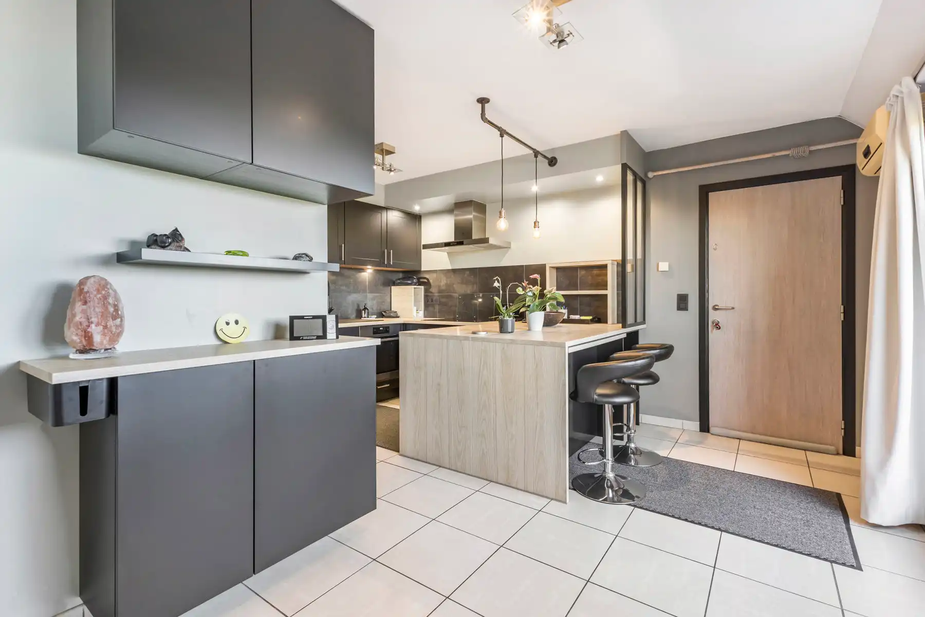 Appartement met 2 slaapkamers, 2 autostaanplaatsen en balkon foto 9