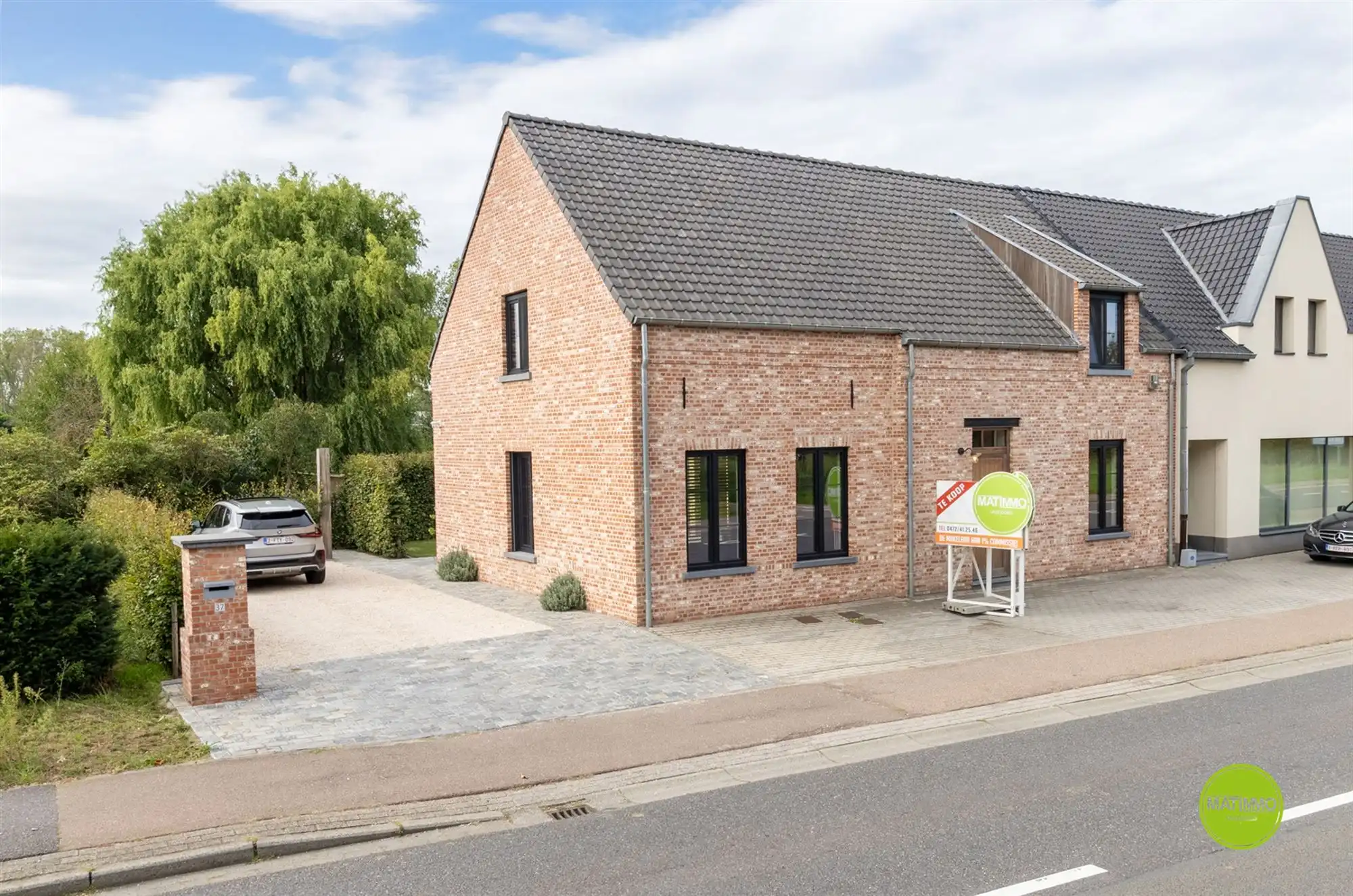 Instapklare totaalrenovatie met hoogwaardige afwerking  foto {{pictureIndex}}
