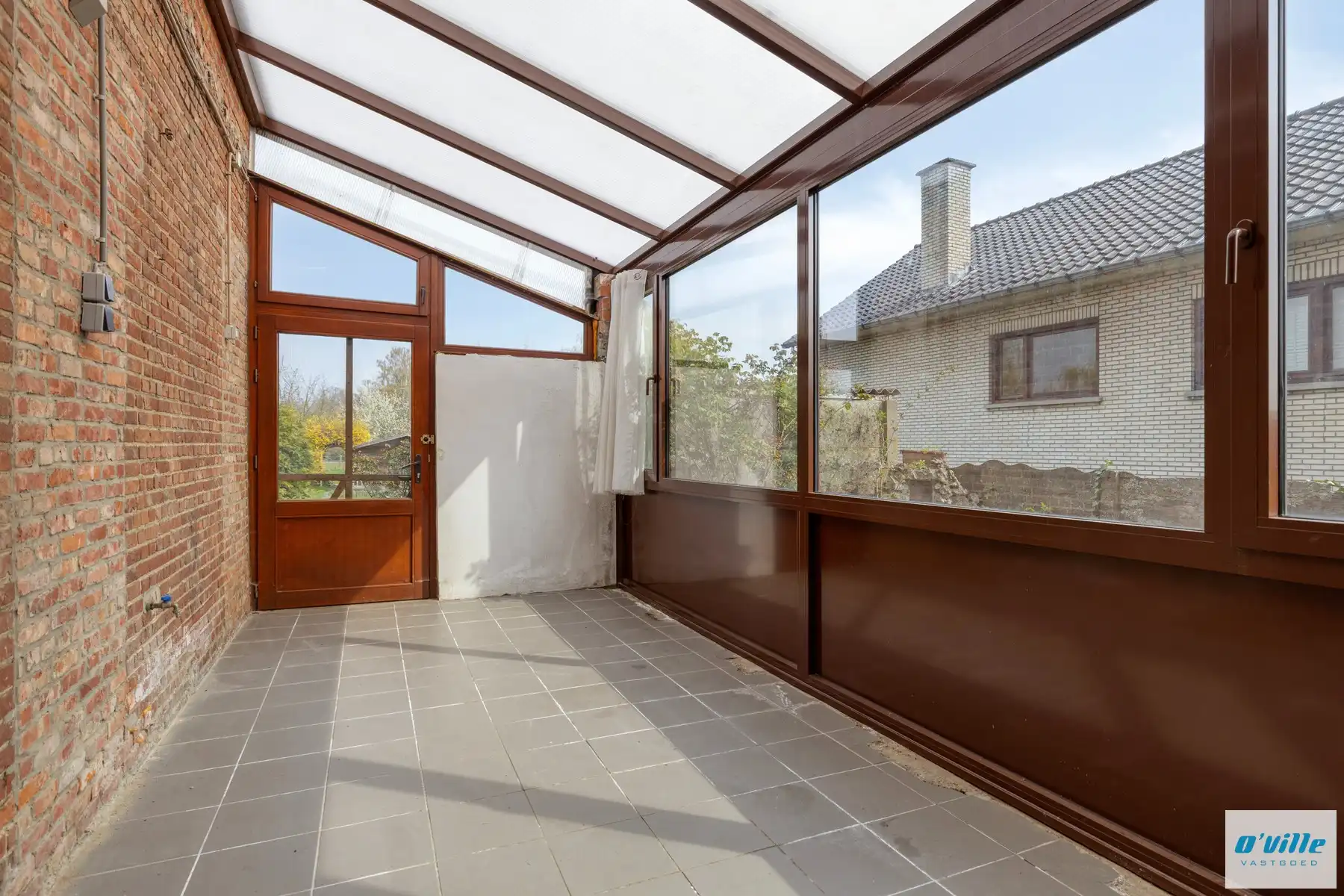 Charmante karakterwoning met grote tuin foto 9