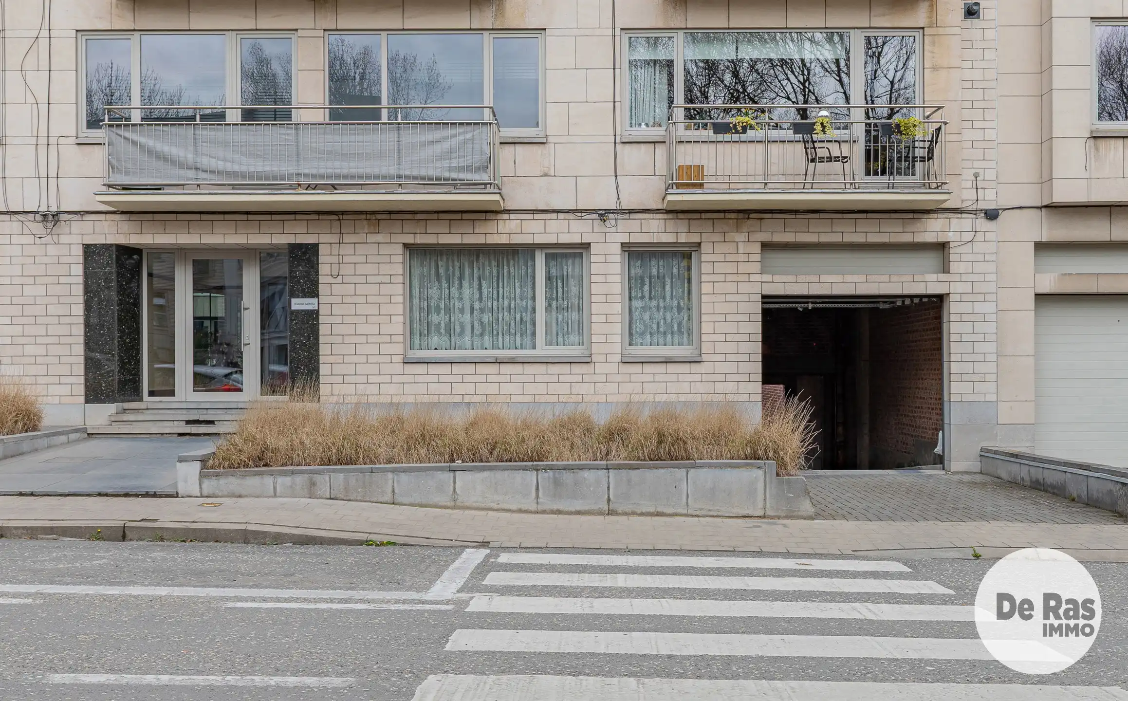 AALST- Gesloten hoekgarage/ garagebox met extra ruimte! foto 6