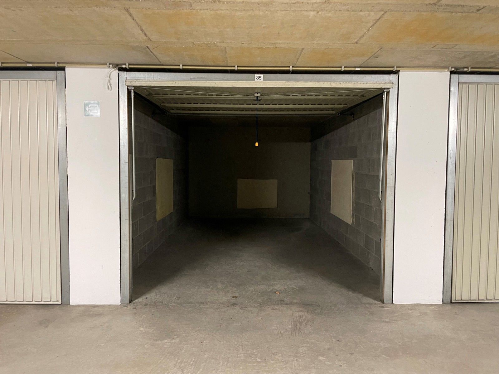 Garagebox te huur op de Kustlaan  foto 2