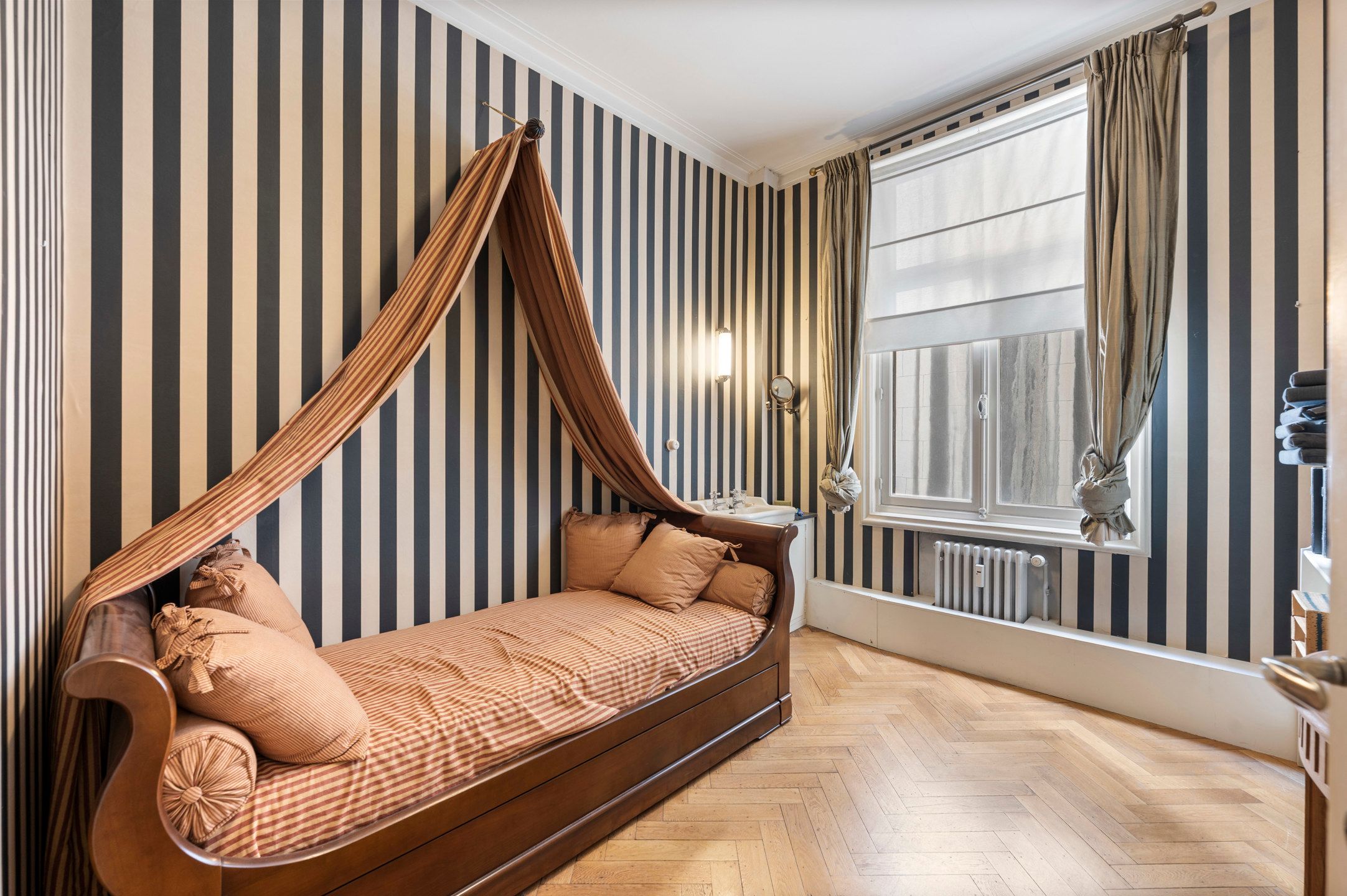 ANTWERPEN - Exclusief appartement in de befaamde buurt van het Stadspark foto 9