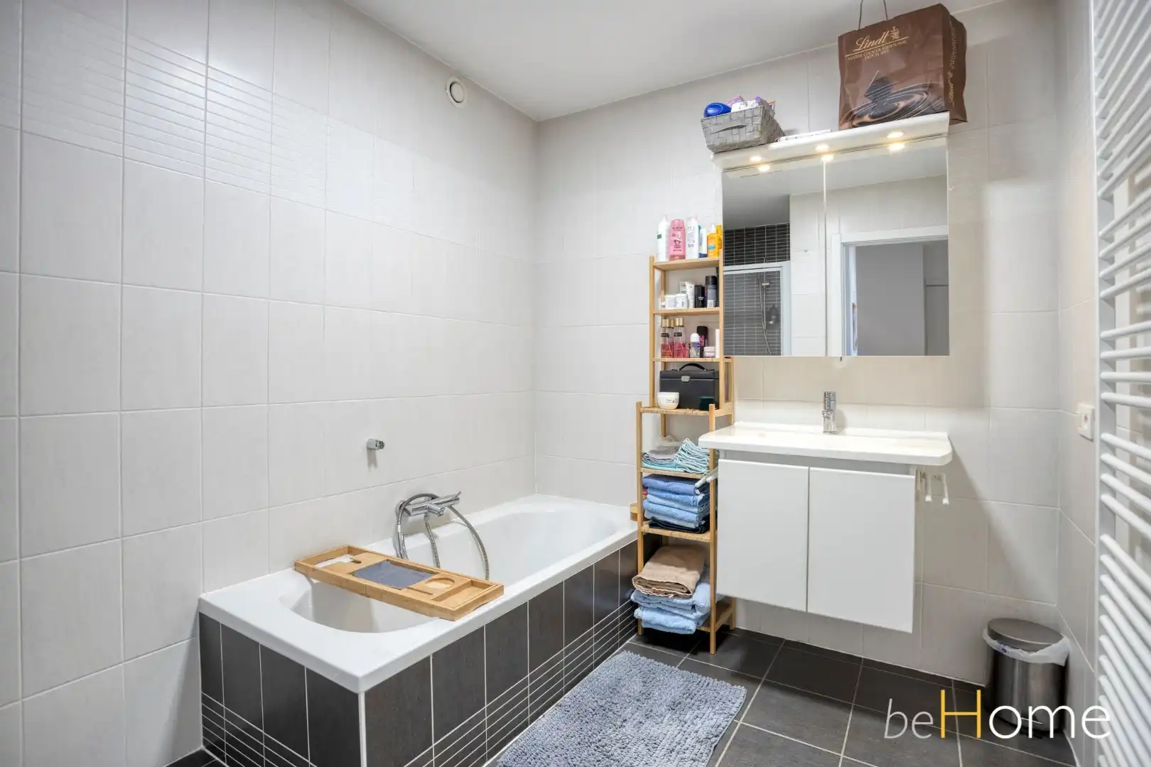 Lichtrijk 2-slaapkamerappartement met groot terras op de 1ste verdieping foto 12