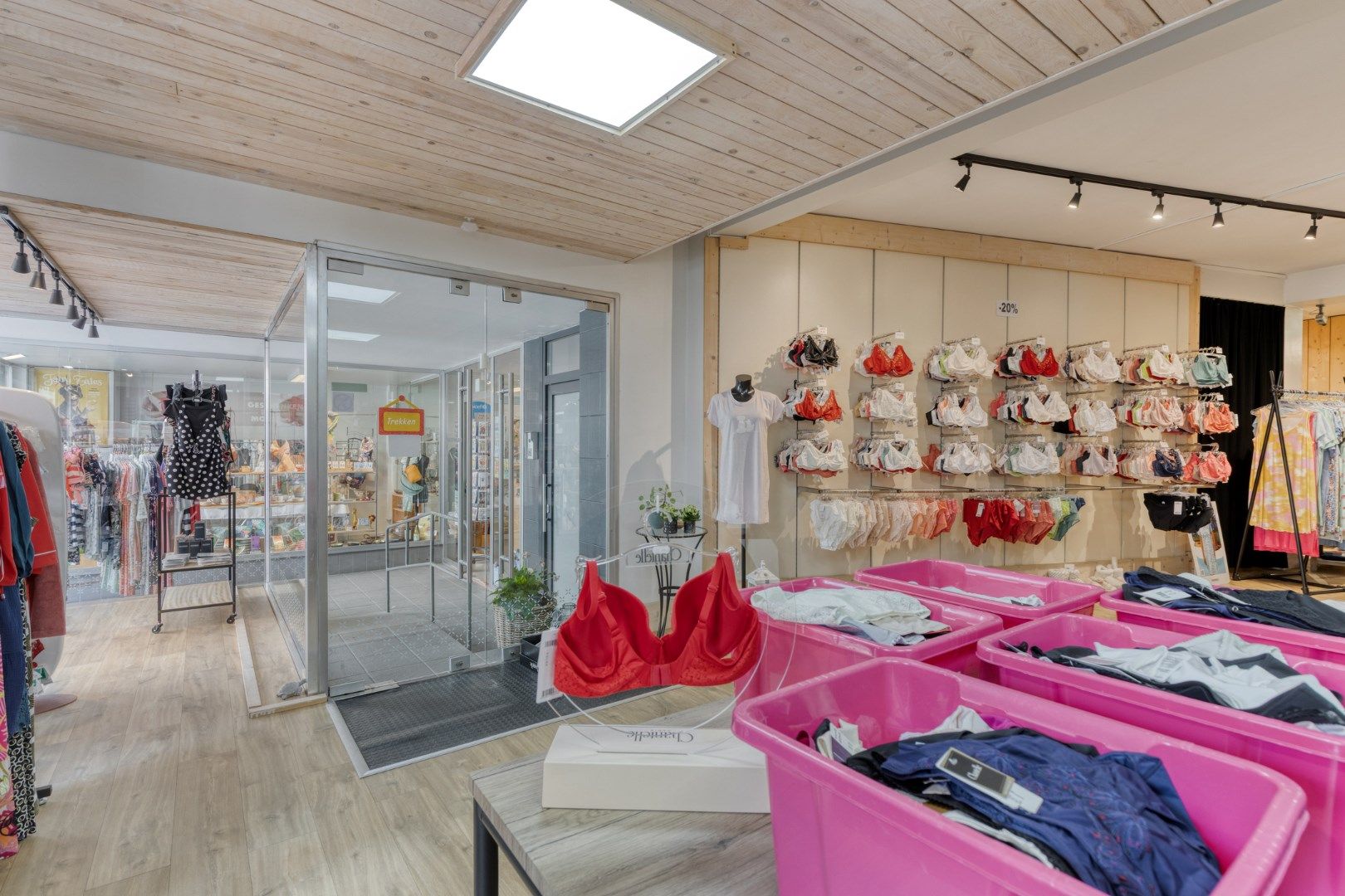 Commerciële winkelruimte 153.00m², energielabel C foto 8