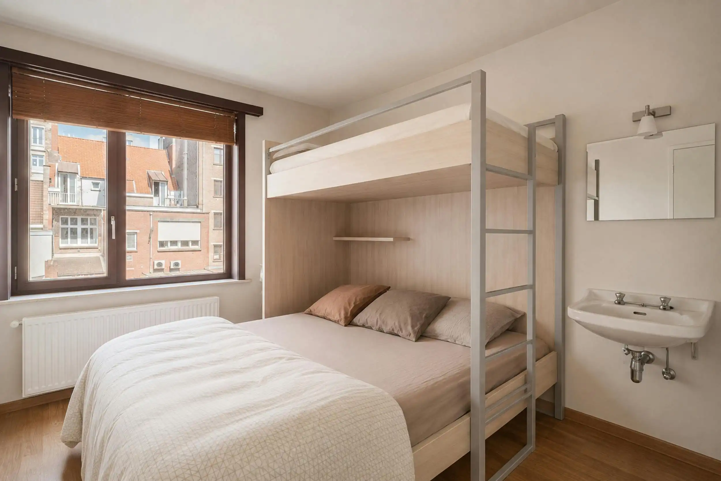 Ruim appartement met twee slaapkamers te koop op topligging foto 10