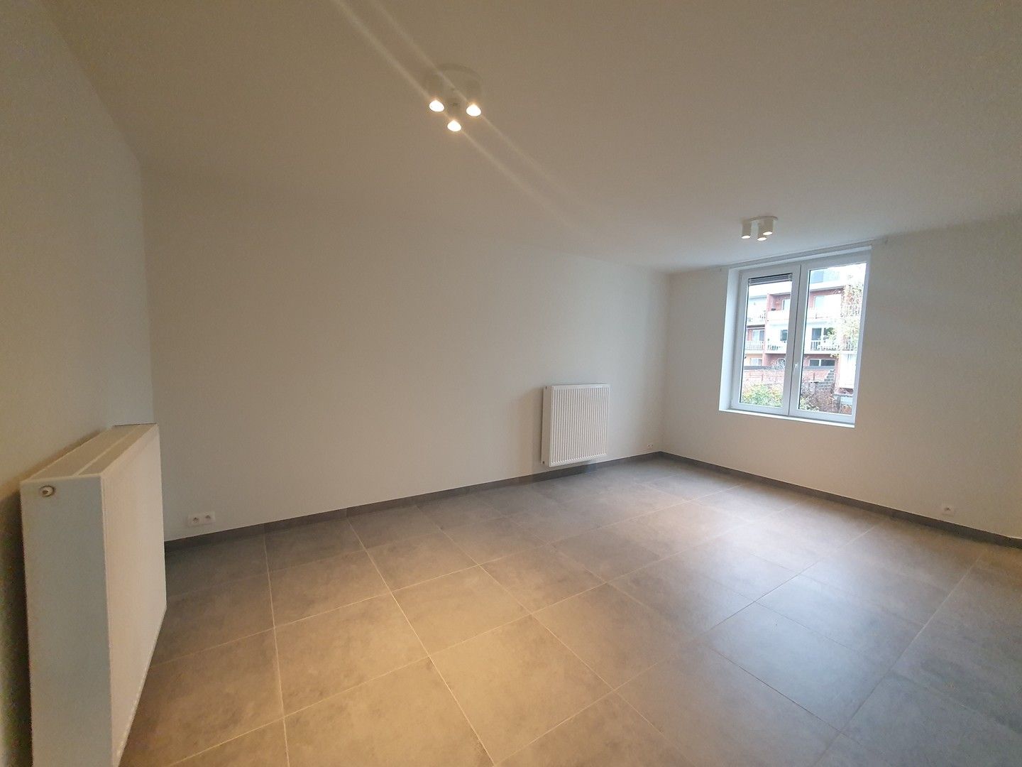 Instapklaar appartement met modern dakterras op de 1ste verdieping foto 6