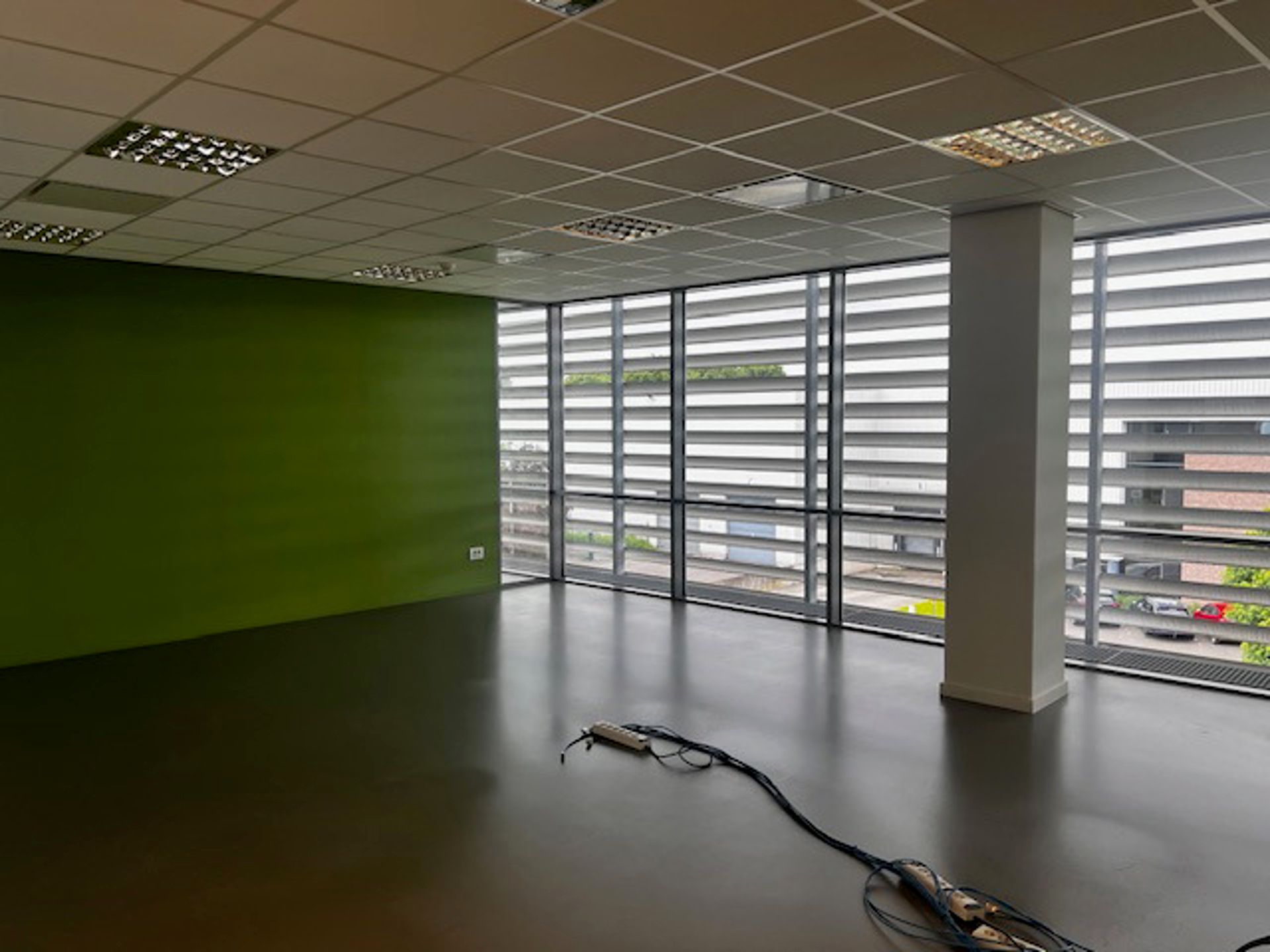 Te Huur Kantoorruimte + Showroom te Wommelgem foto 9