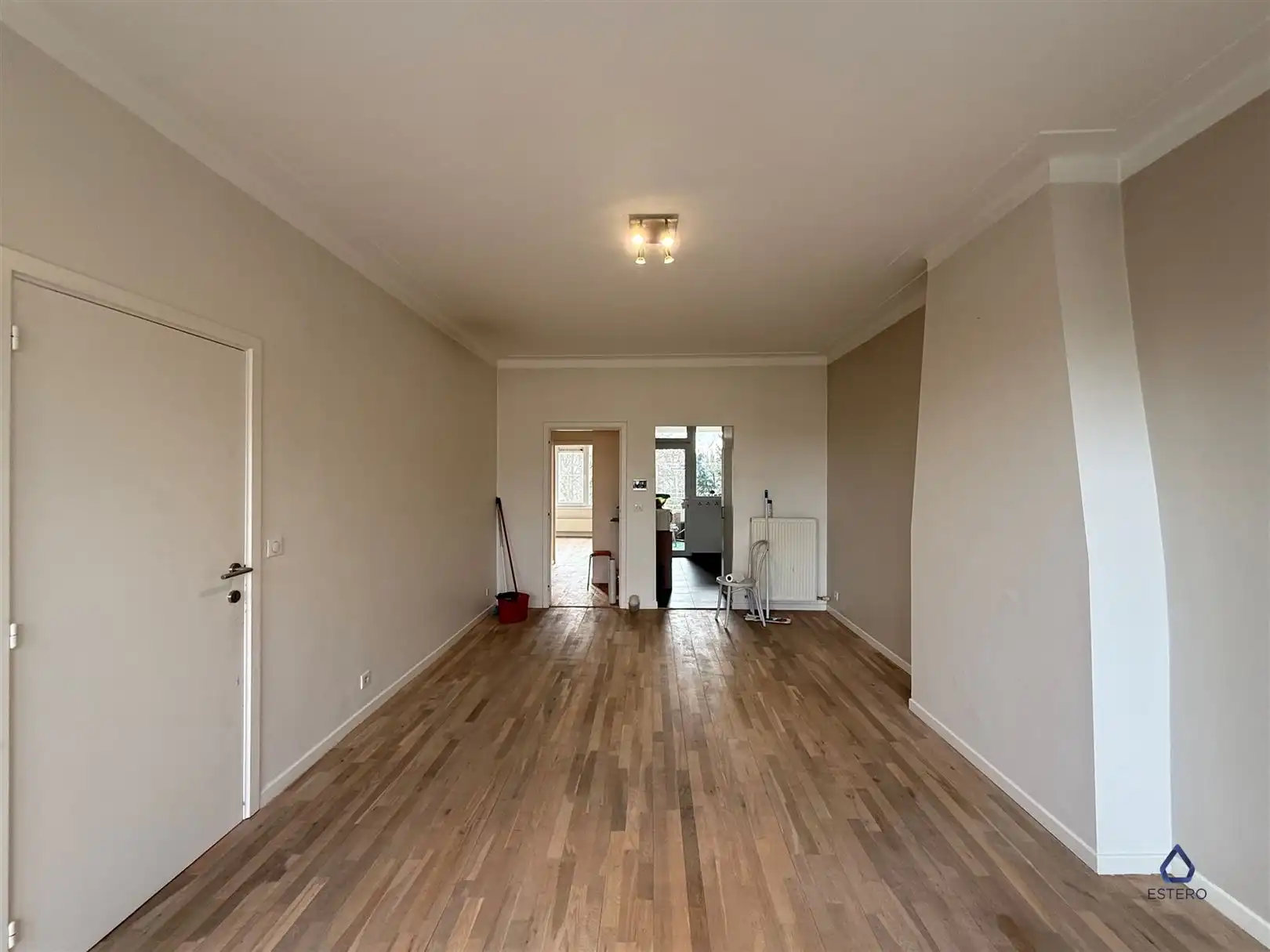 Lichtrijk 2-slaapkamerappartement te Wilrijk foto 5