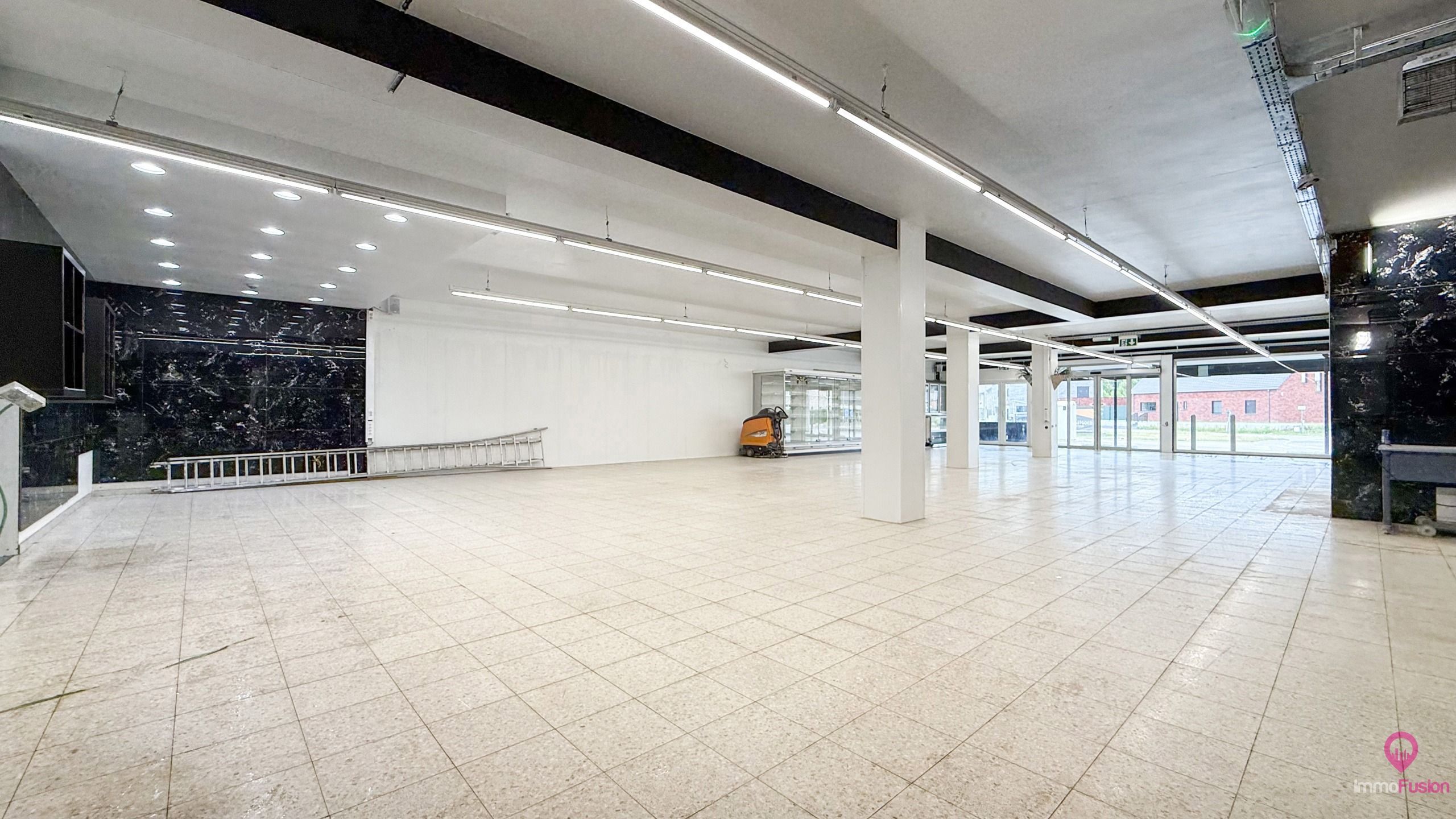 Handelspand met 2 studio’s op toplocatie in Heusden-Zolder! foto 11